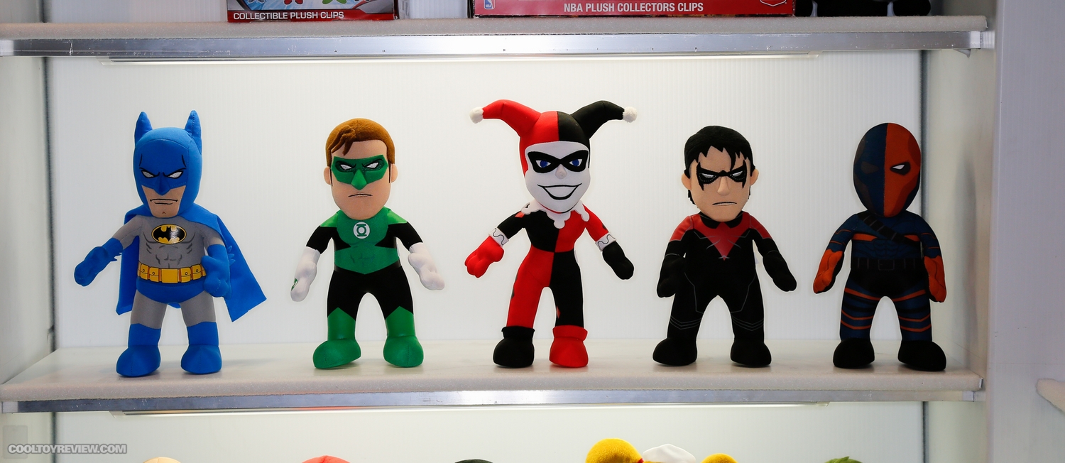 2015-International-Toy-Fair-Bleachers-Creatures-011.jpg