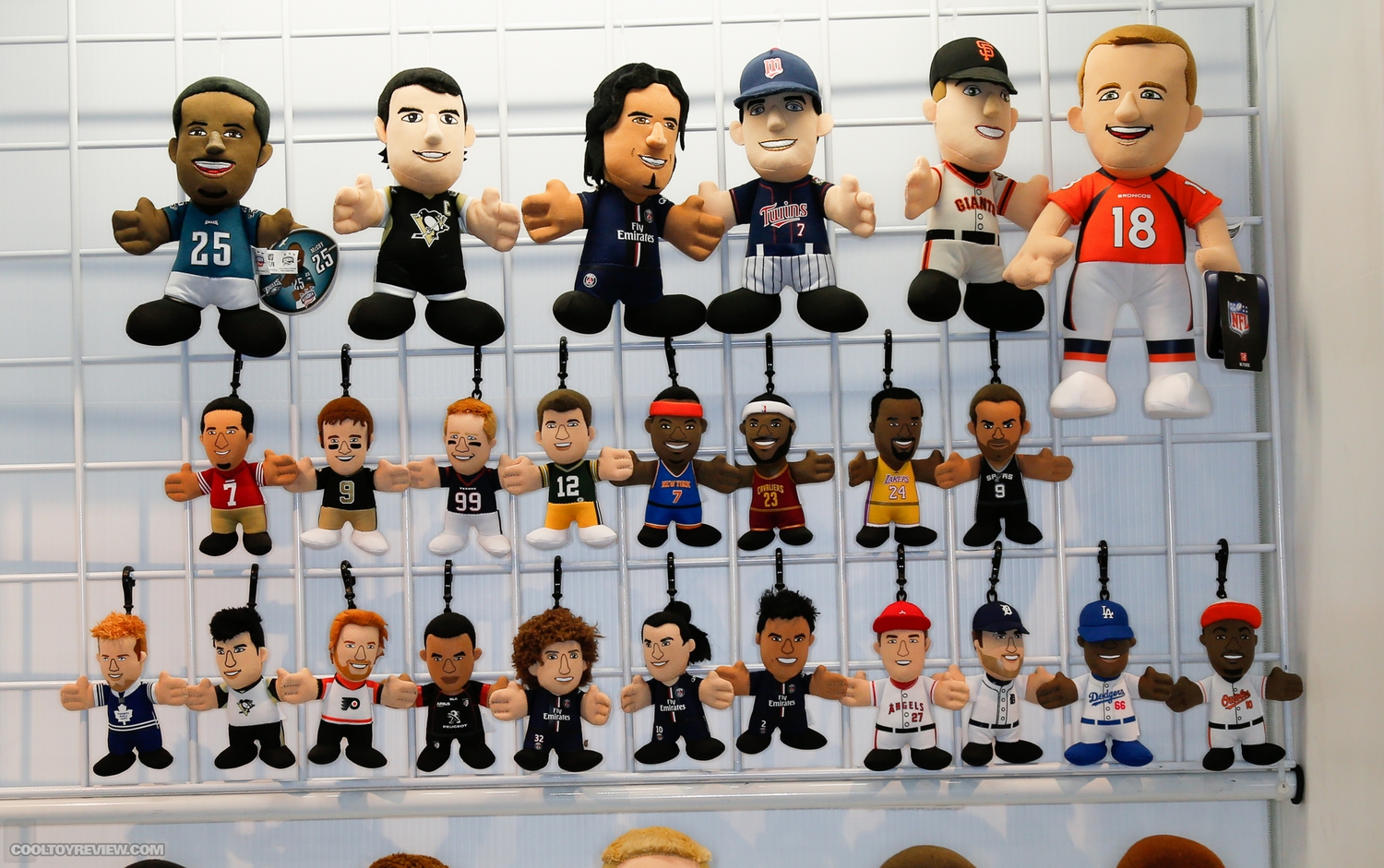 2015-International-Toy-Fair-Bleachers-Creatures-020.jpg