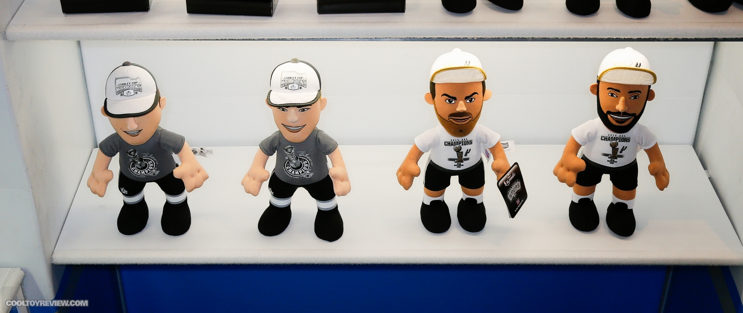 2015-International-Toy-Fair-Bleachers-Creatures-039.jpg