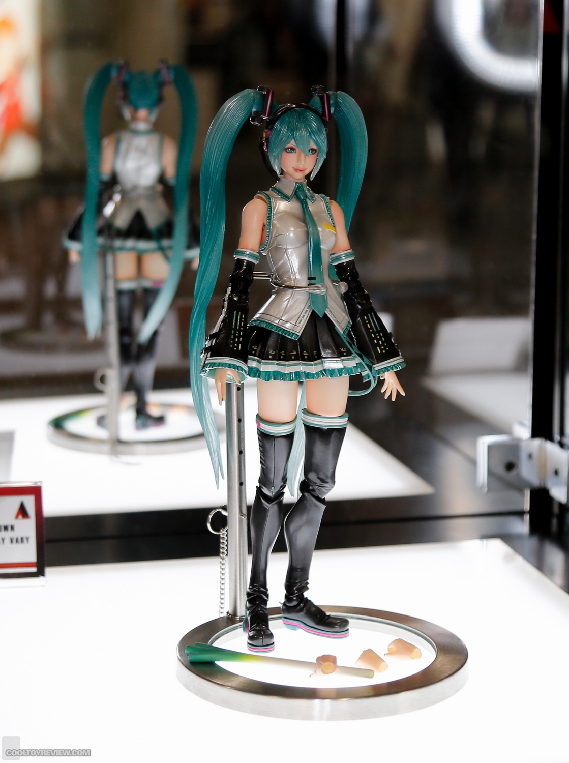 2015-International-Toy-Fair-Square-Enix-053.jpg