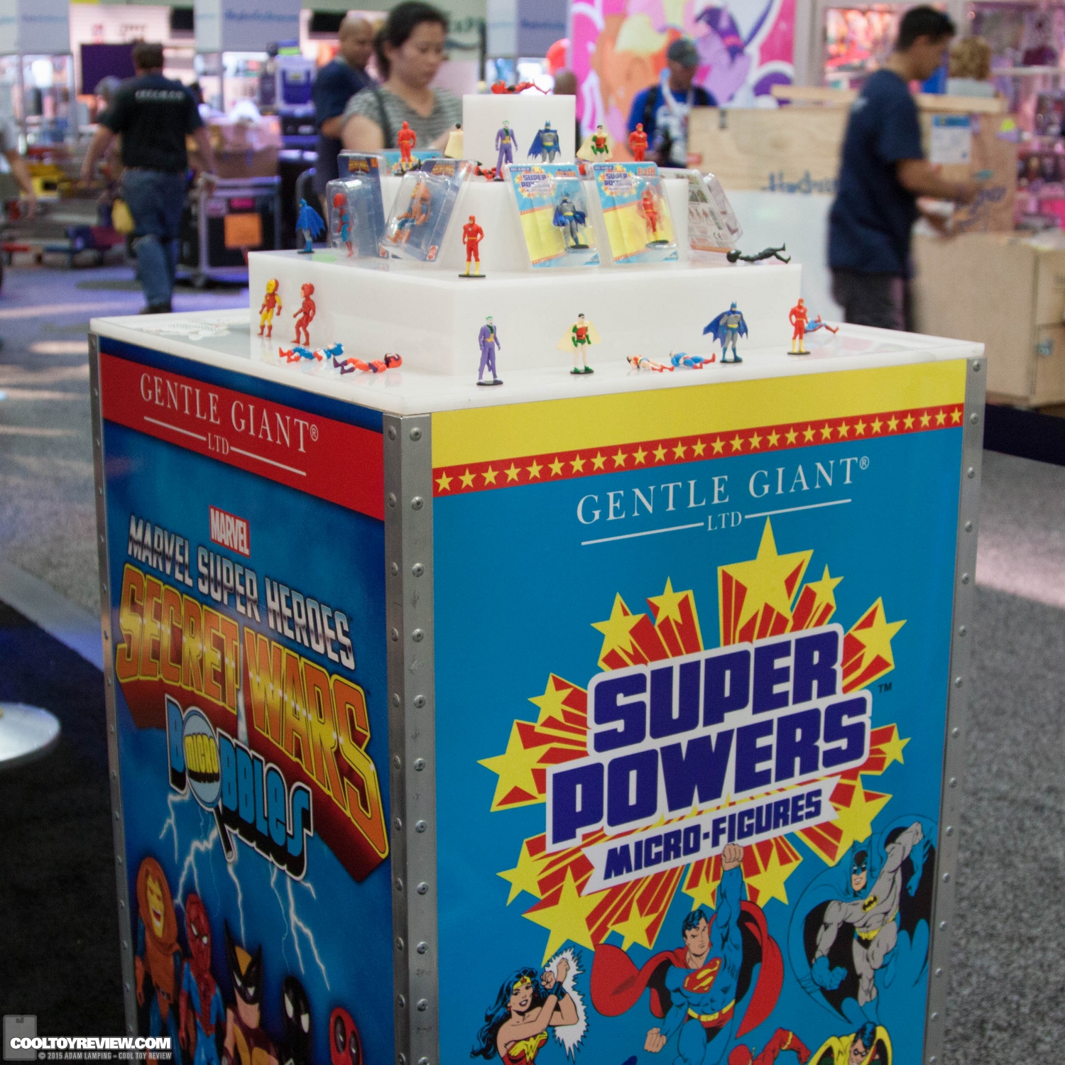 san-diego-comic-con-2015-gentle-giant-072.jpg