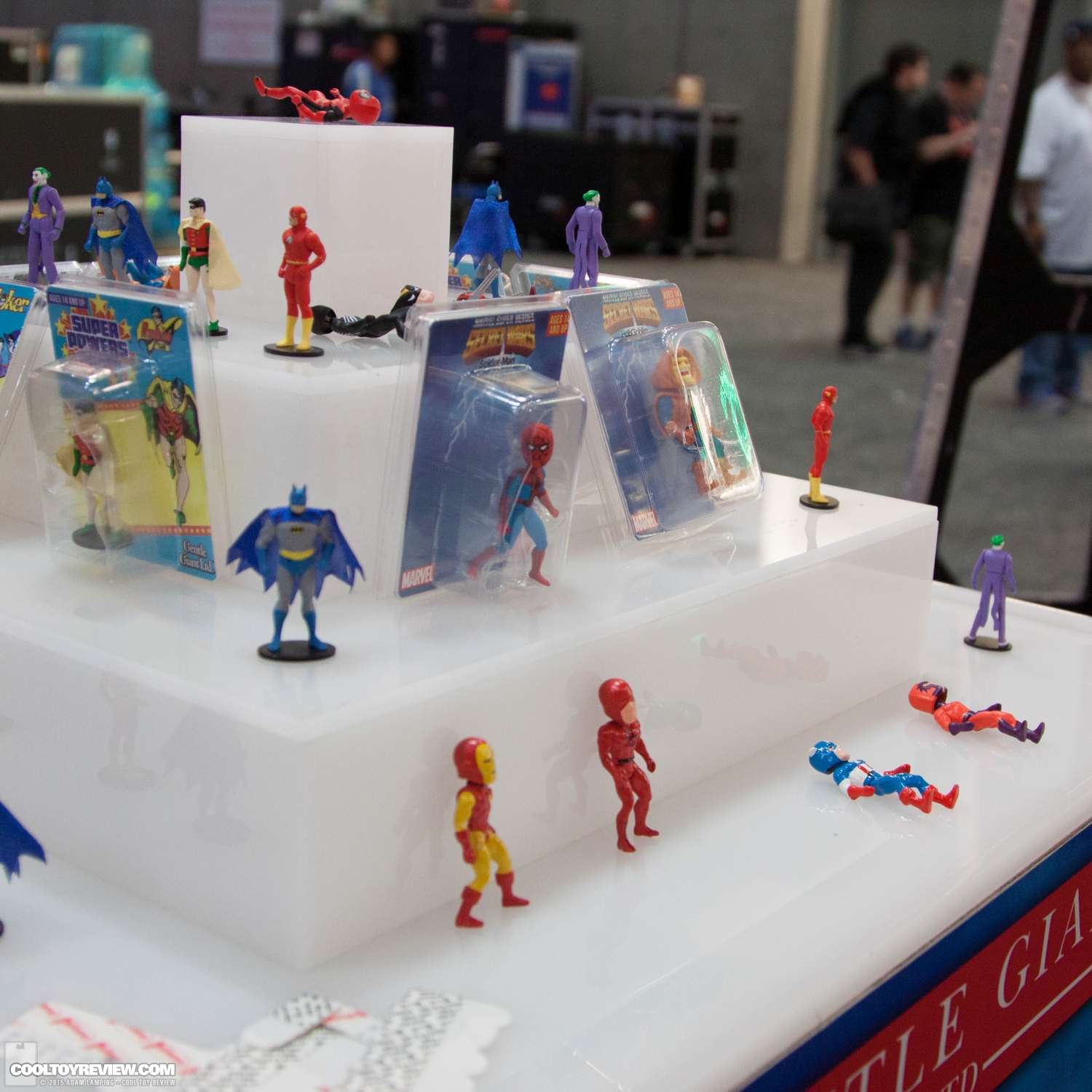 san-diego-comic-con-2015-gentle-giant-076.jpg