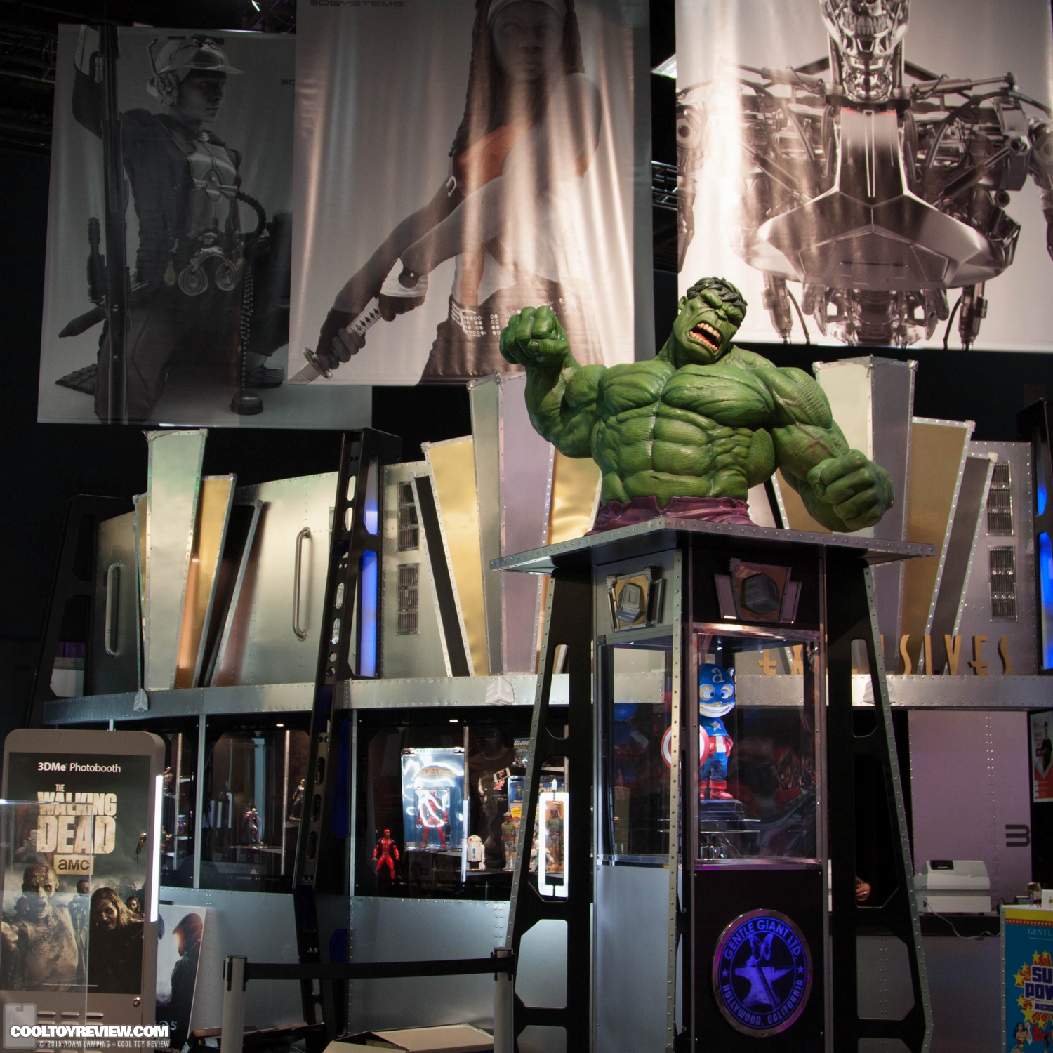 san-diego-comic-con-2015-gentle-giant-078.jpg
