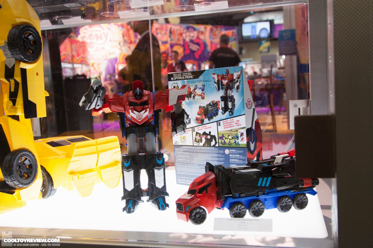 san-diego-comic-con-2015-hasbro-transformers-013.jpg