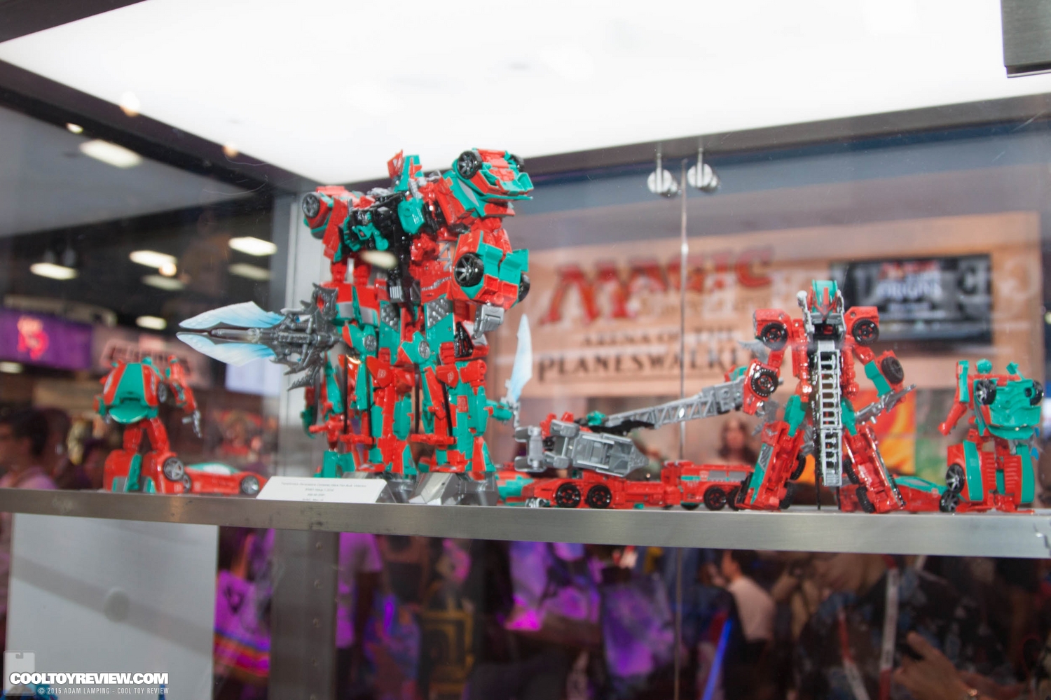 san-diego-comic-con-2015-hasbro-transformers-028.jpg