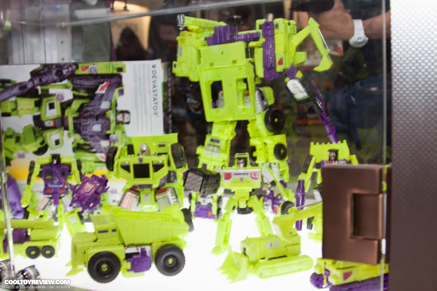 san-diego-comic-con-2015-hasbro-transformers-034.jpg