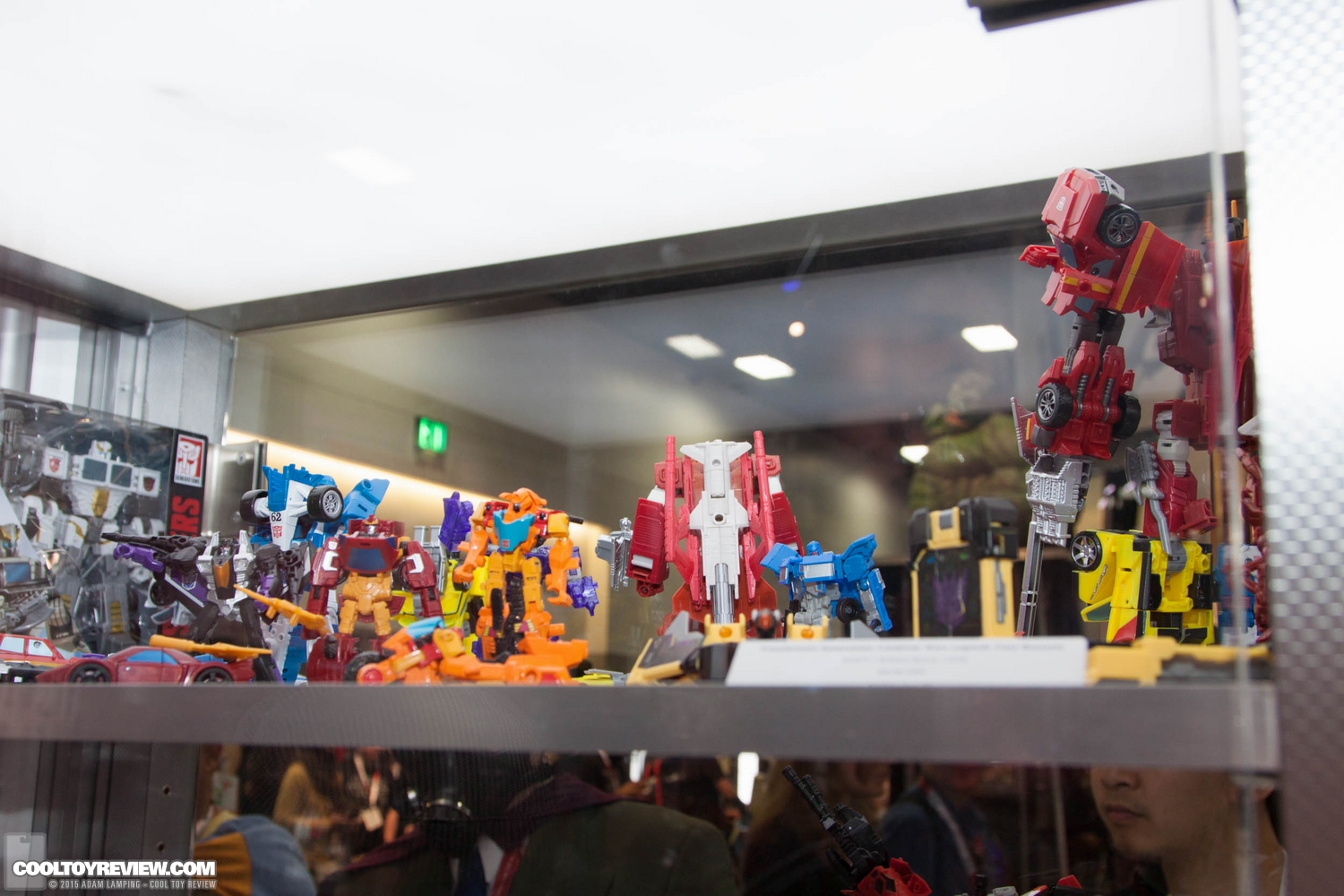 san-diego-comic-con-2015-hasbro-transformers-048.jpg