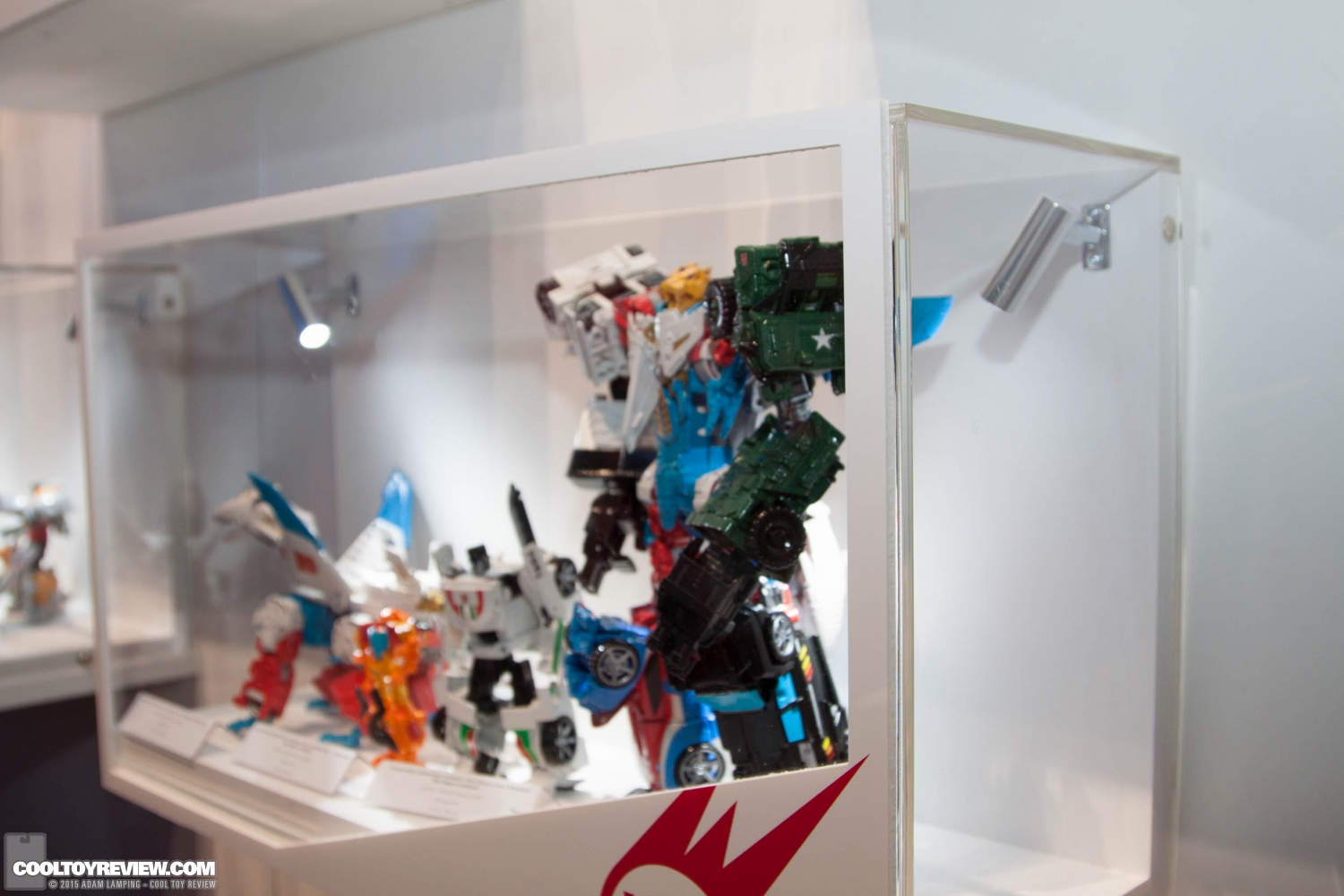 san-diego-comic-con-2015-hasbro-transformers-060.jpg