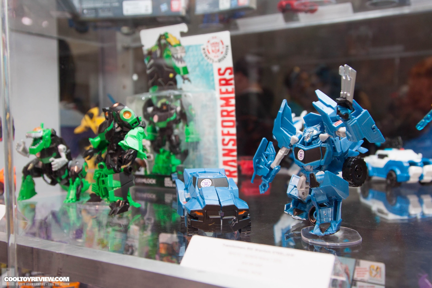 san-diego-comic-con-2015-hasbro-transformers-080.jpg