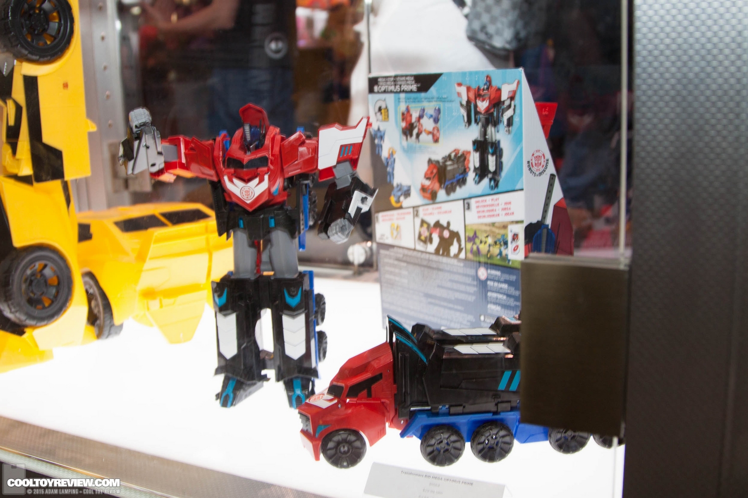 san-diego-comic-con-2015-hasbro-transformers-098.jpg