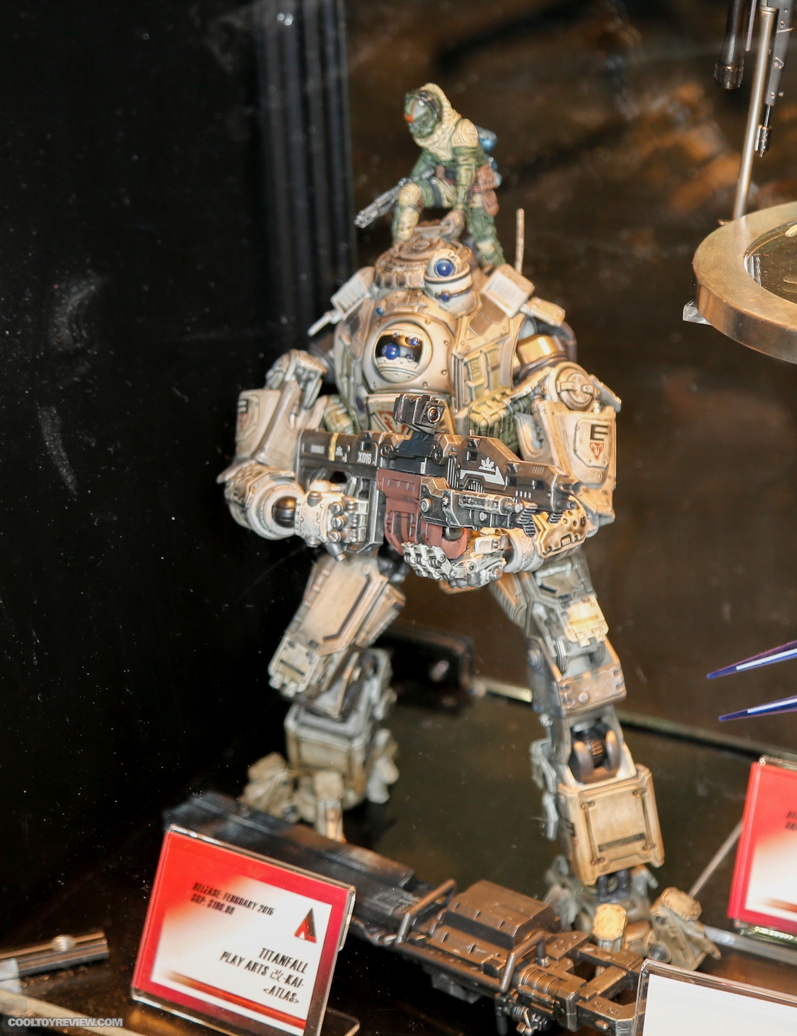 2015-International-Toy-Fair-Diamond-Distribution-039.jpg