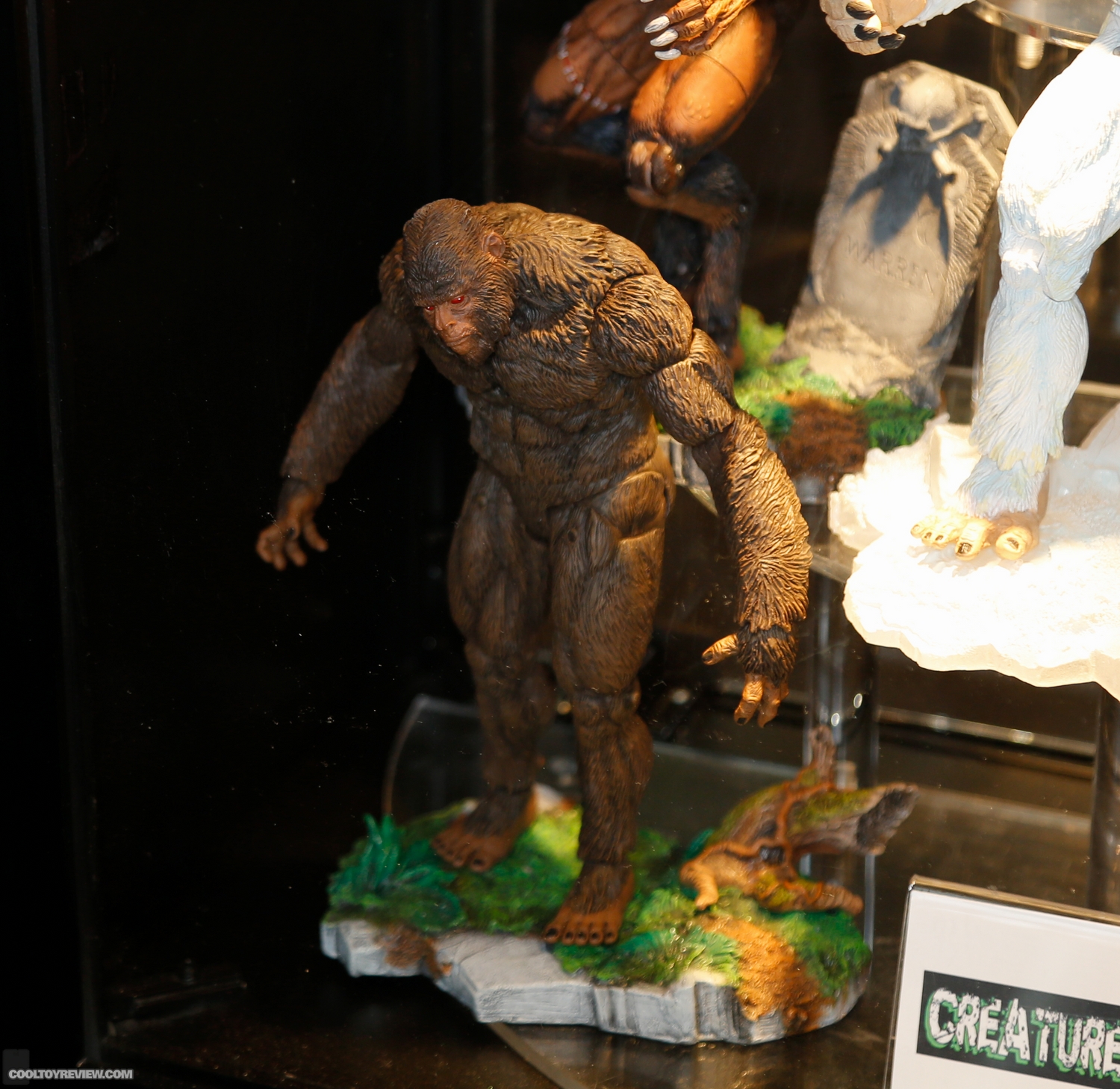 2015-International-Toy-Fair-Diamond-Distribution-067.jpg