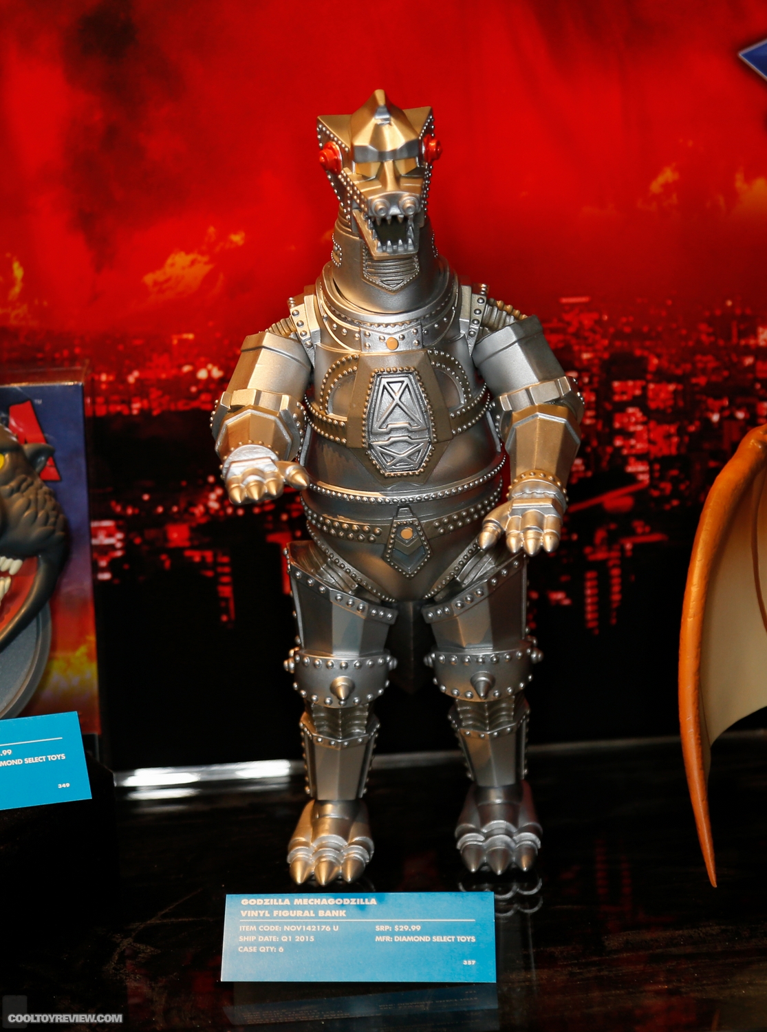 2015-International-Toy-Fair-Diamond-Select-Toys-2-120.jpg