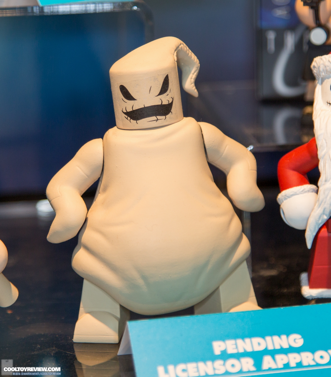 Diamond-Select-Toys-2016-International-Toy-Fair-117.jpg