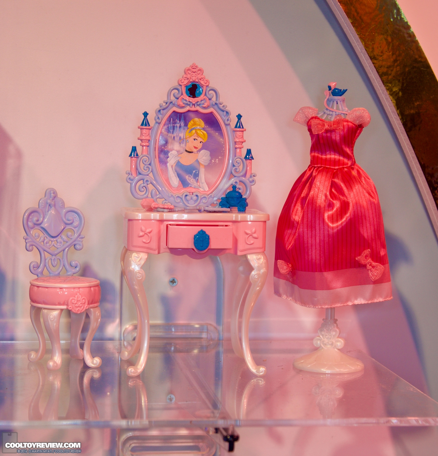 Hasbro-Disney-Princesses-2016-International-Toy-Fair-034.jpg