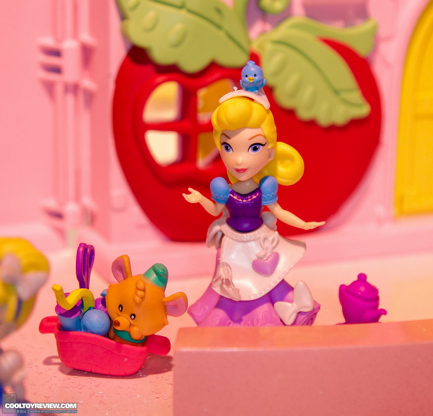 Hasbro-Disney-Princesses-2016-International-Toy-Fair-095.jpg
