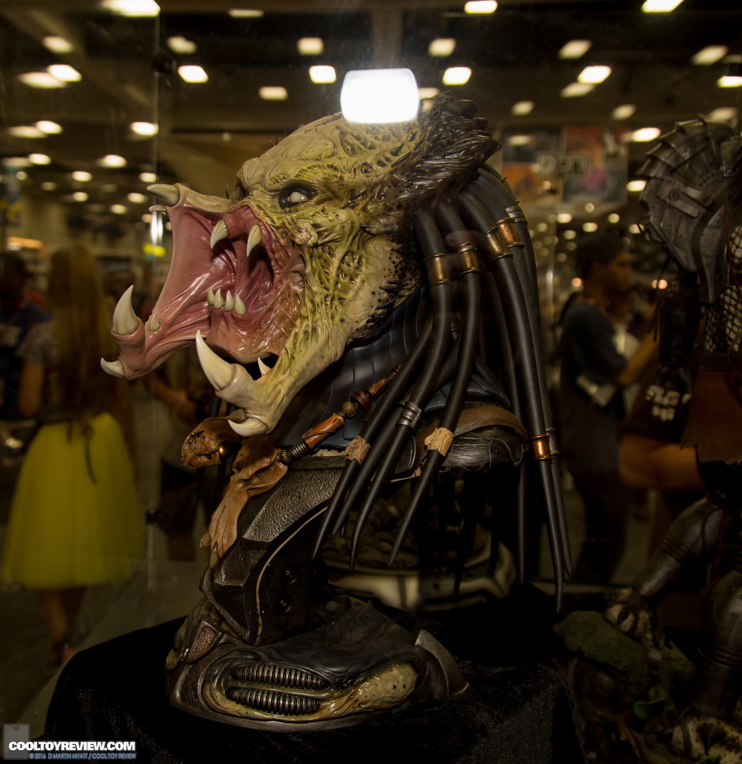 2016-SDCC-Sideshow-Collectibles-008.jpg