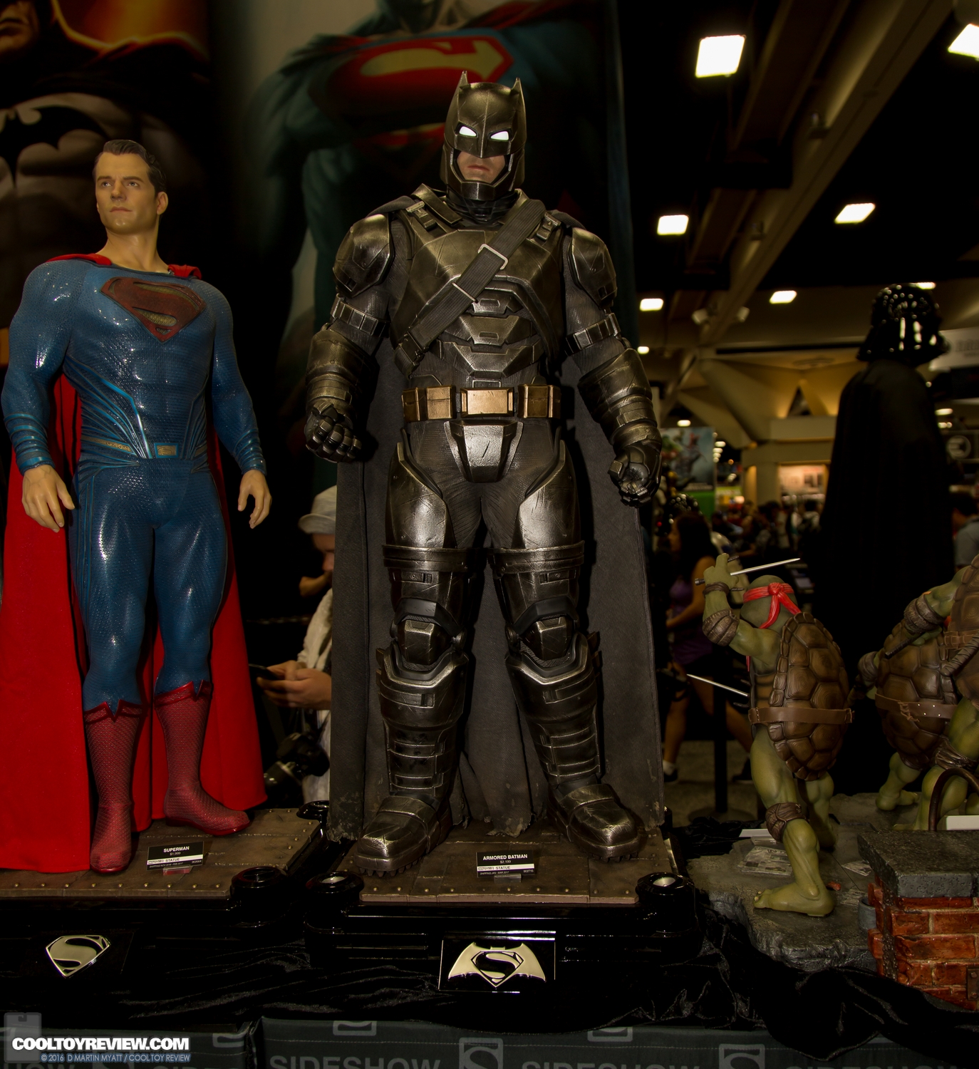 2016-SDCC-Sideshow-Collectibles-017.jpg