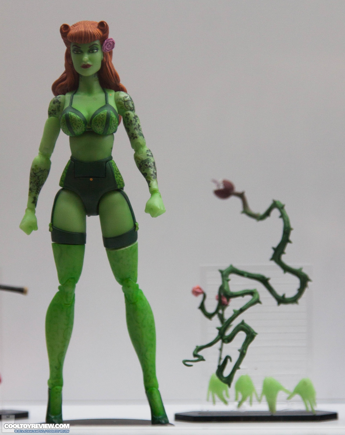 san-diego-comic-con-dc-collectibles-booth-006.jpg