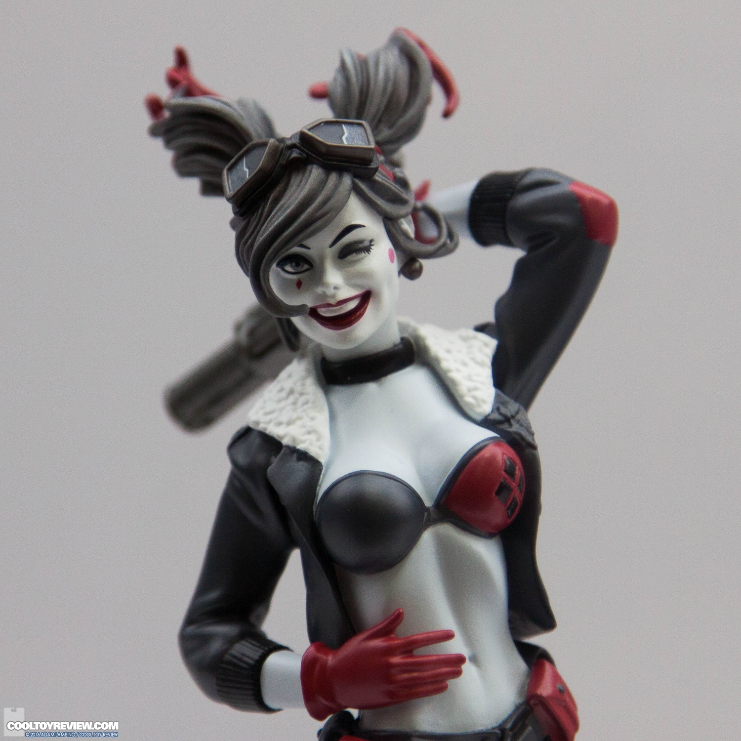 san-diego-comic-con-dc-collectibles-booth-032.jpg