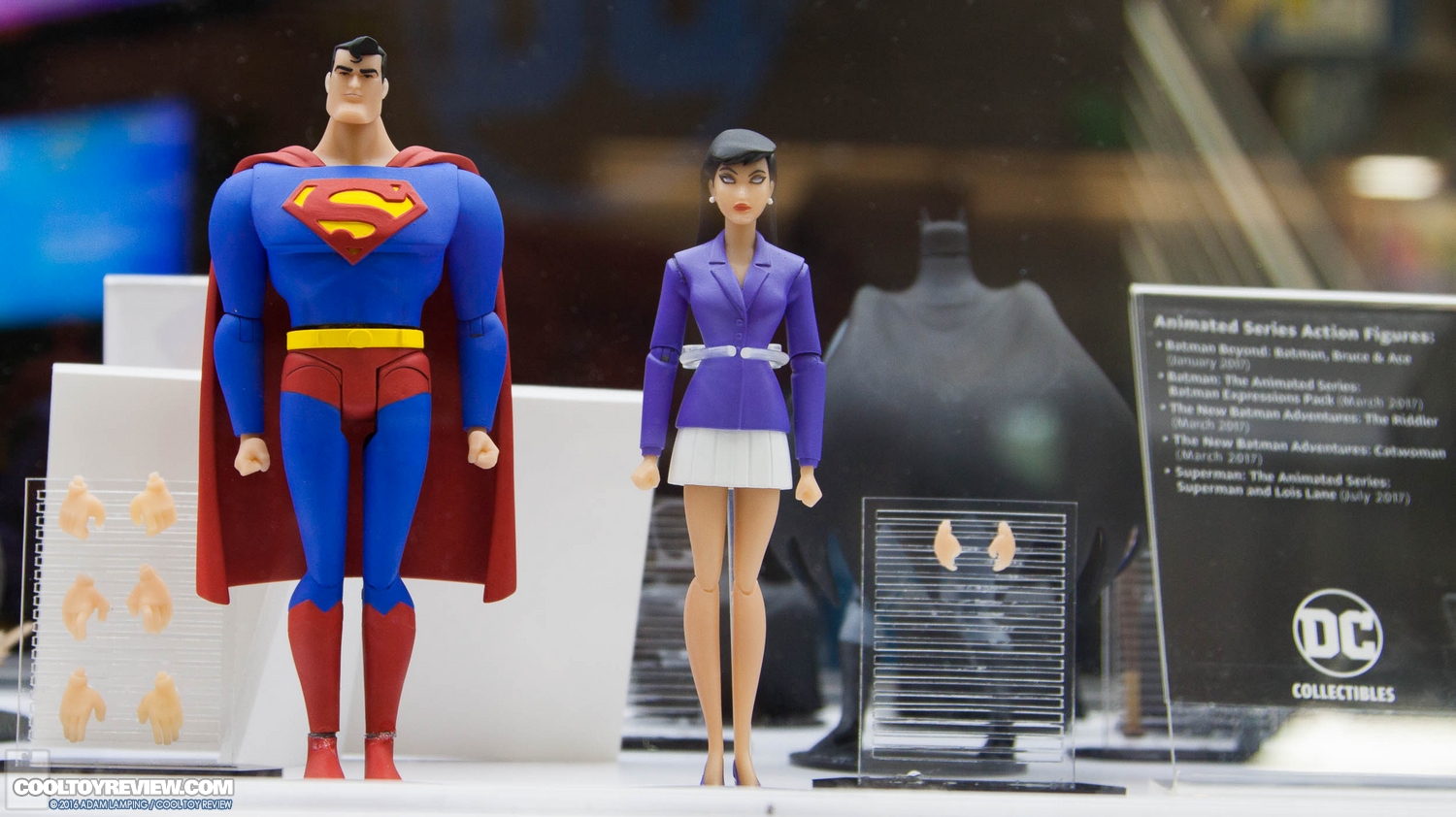 san-diego-comic-con-dc-collectibles-booth-054.jpg