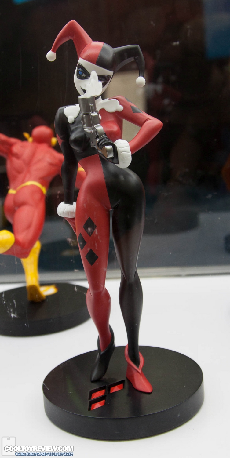 san-diego-comic-con-dc-collectibles-booth-083.jpg