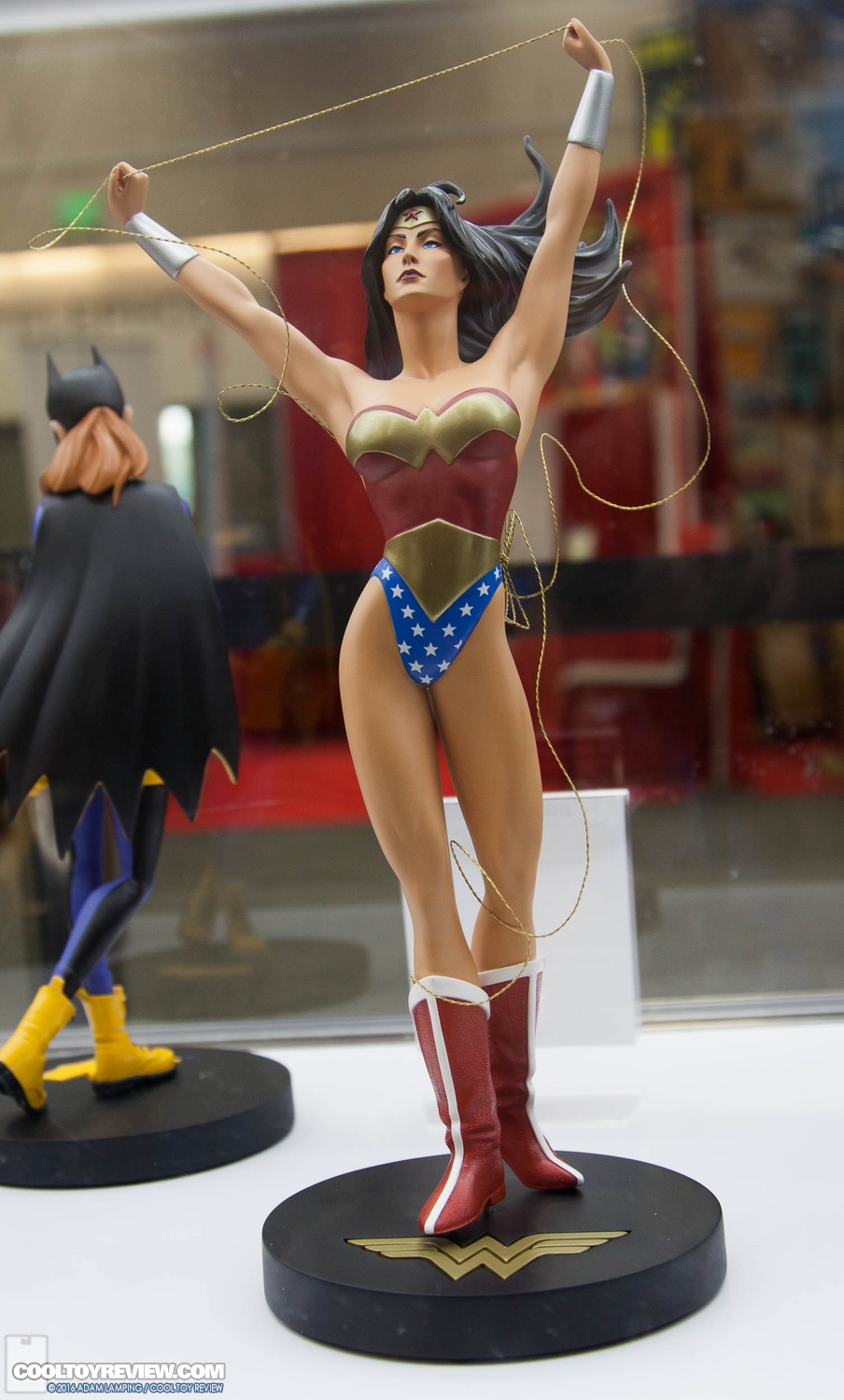 san-diego-comic-con-dc-collectibles-booth-120.jpg