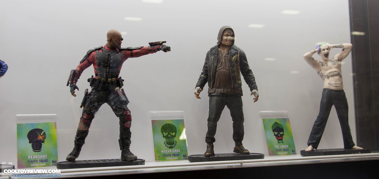 san-diego-comic-con-dc-collectibles-booth-129.jpg