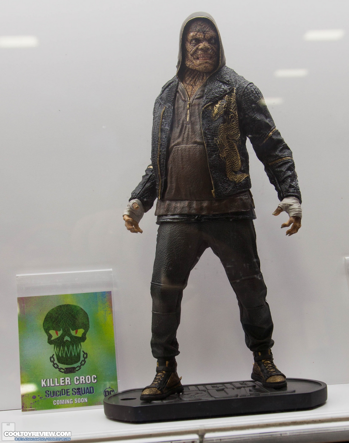 san-diego-comic-con-dc-collectibles-booth-131.jpg