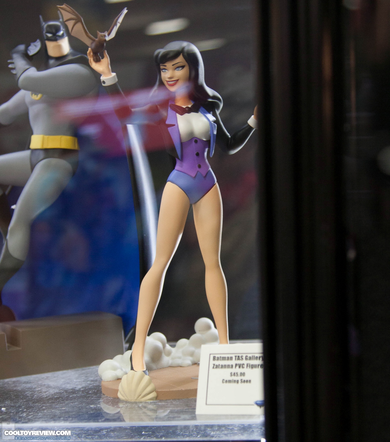 san-diego-comic-con-diamond-select-toys-booth-097.jpg