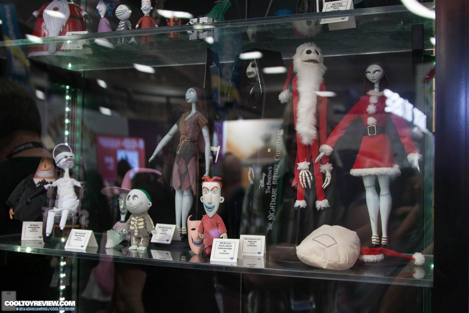 san-diego-comic-con-diamond-select-toys-booth-106.jpg