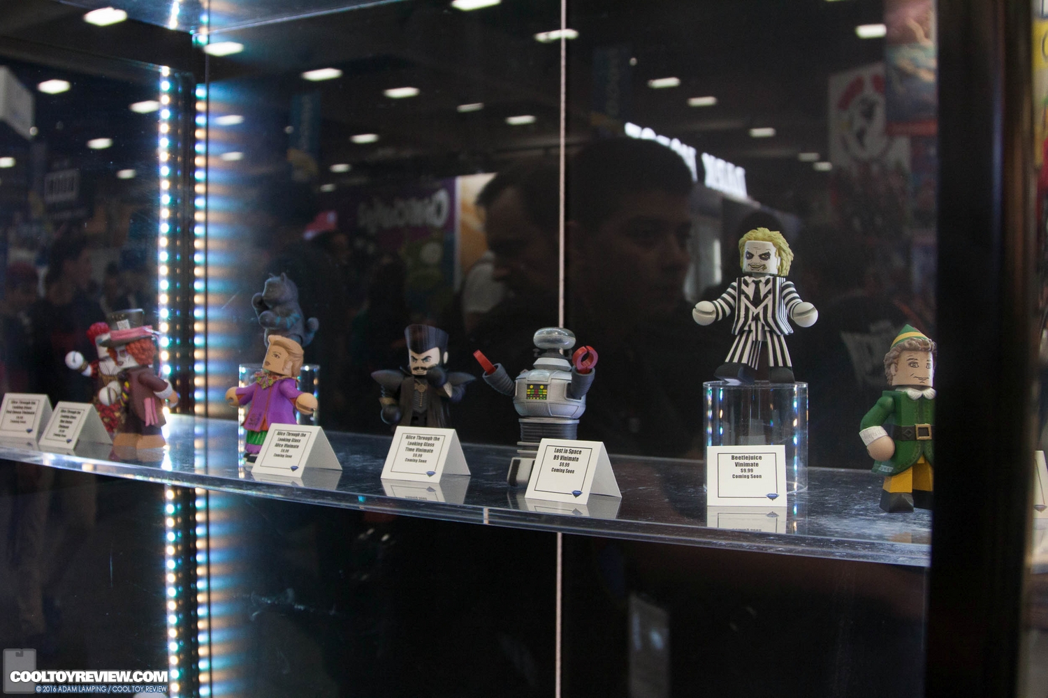 san-diego-comic-con-diamond-select-toys-booth-116.jpg