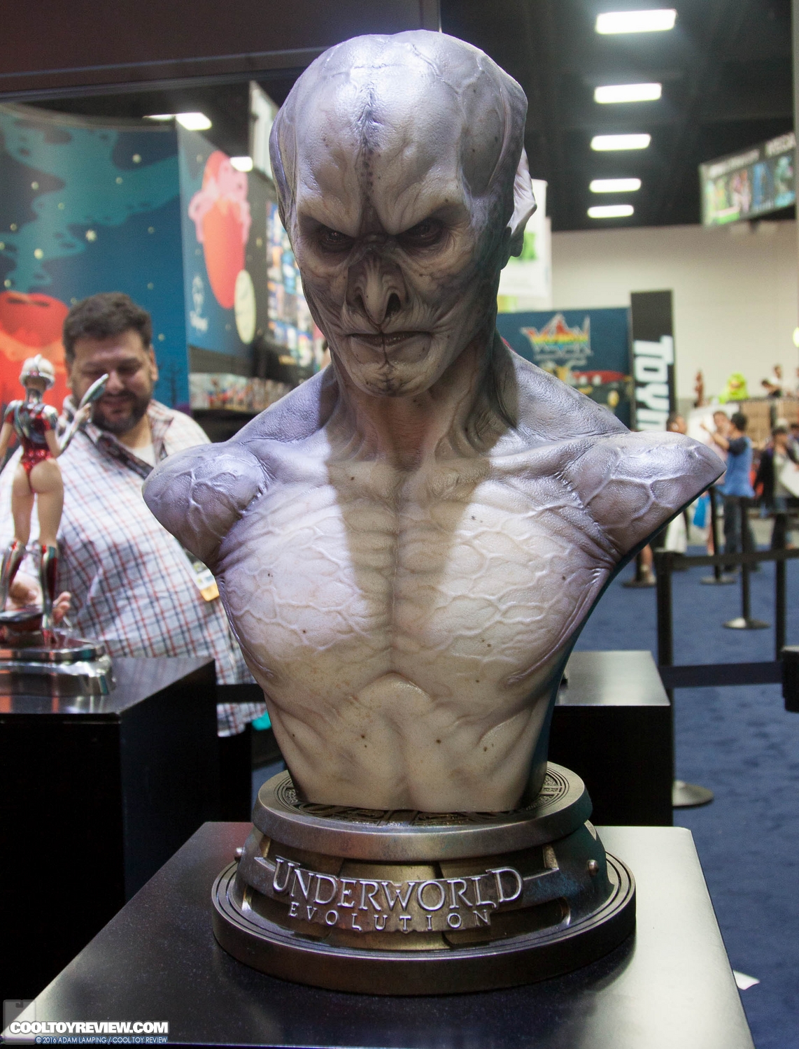 san-diego-comic-con-elite-creature-collectibles-021.jpg