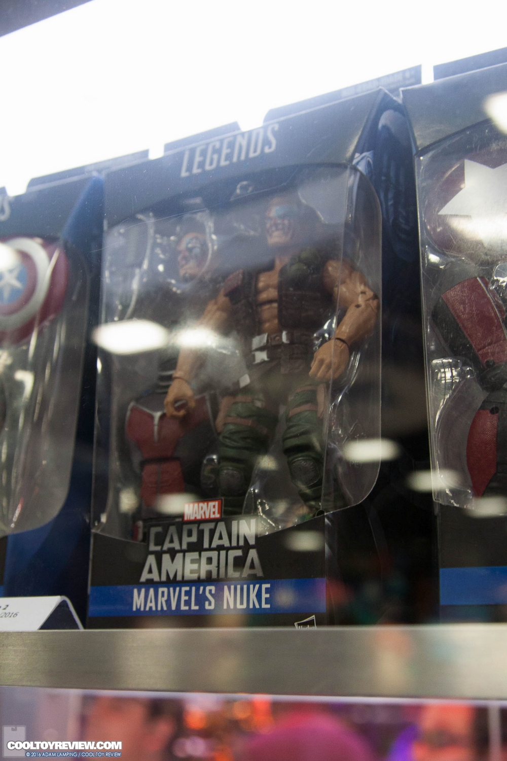 san-diego-comic-con-hasbro-captain-america-civil-war-marvel-legends-040.jpg