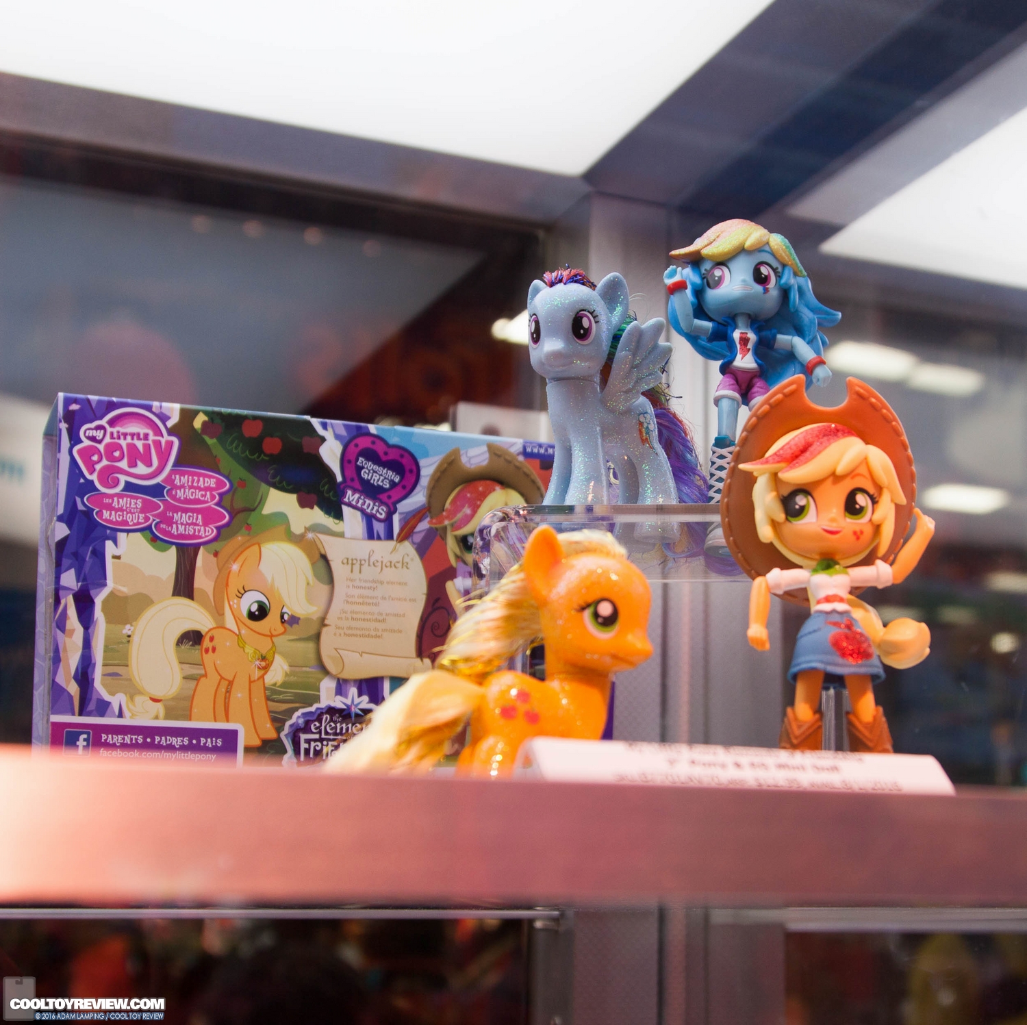 san-diego-comic-con-hasbro-my-little-pony-050.jpg