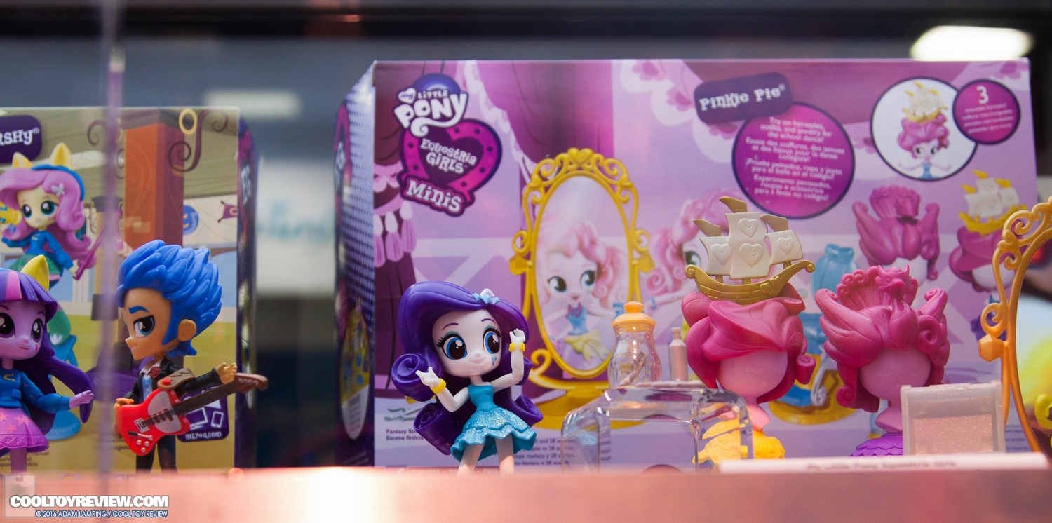 san-diego-comic-con-hasbro-my-little-pony-077.jpg