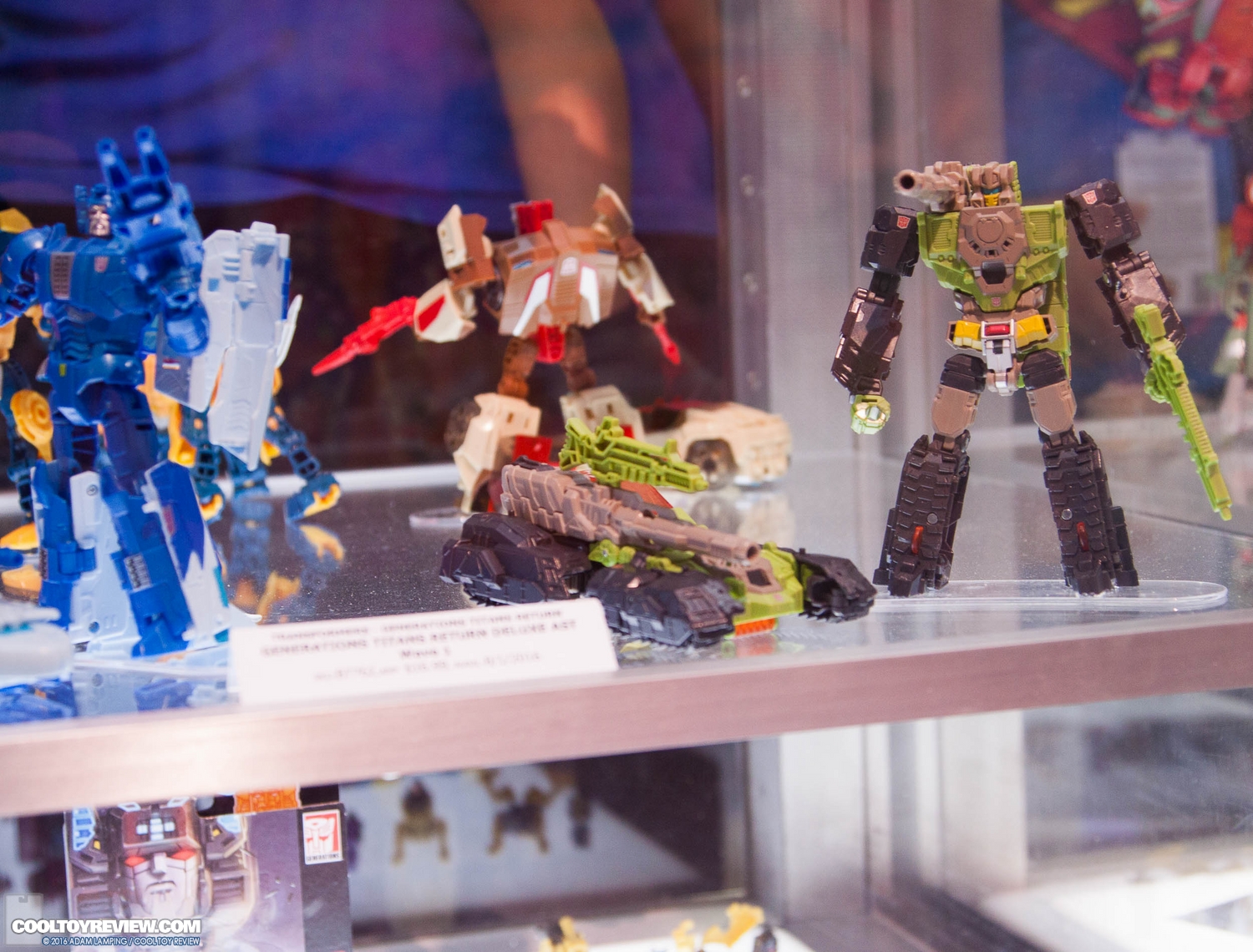 san-diego-comic-con-hasbro-transformers-009.jpg