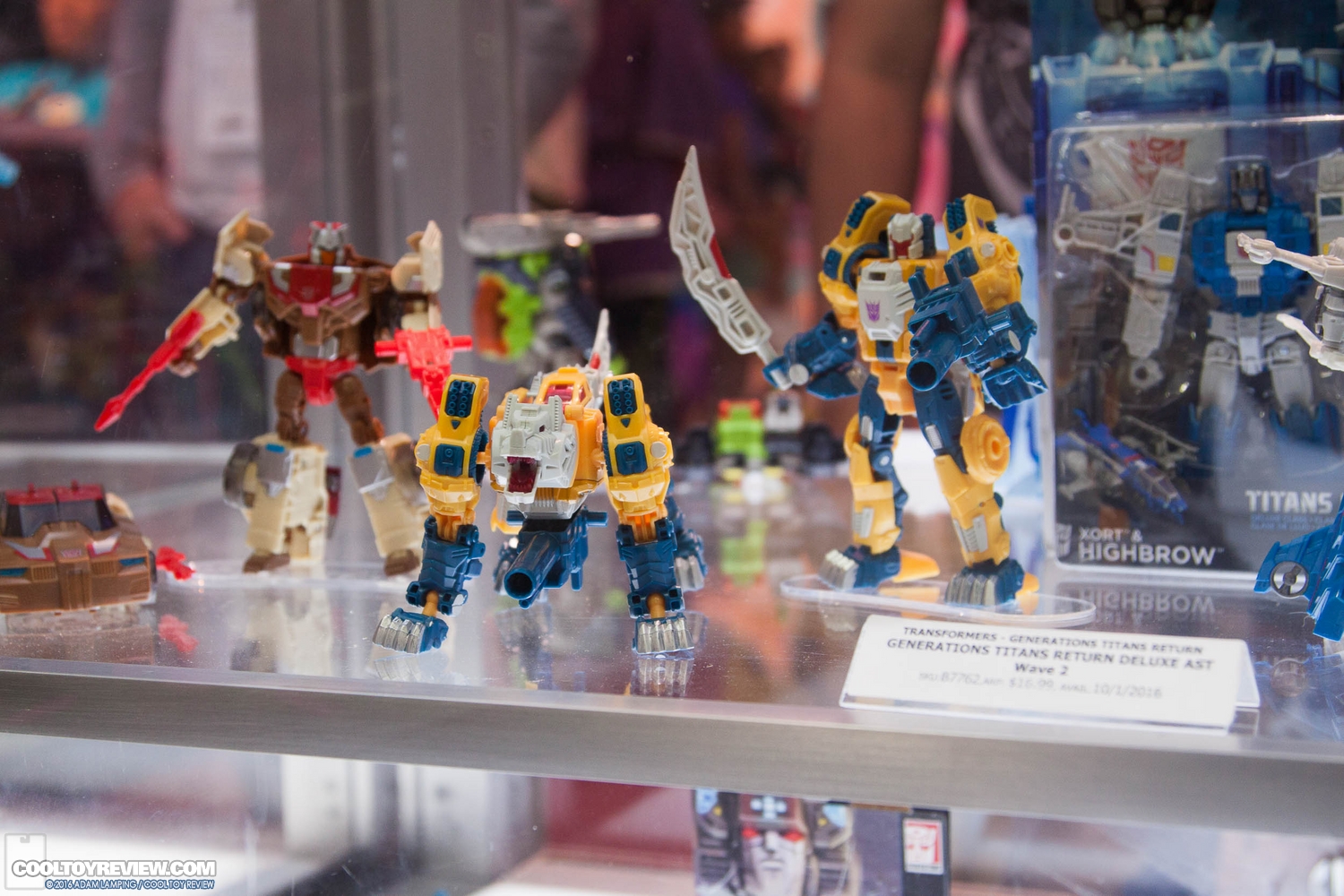 san-diego-comic-con-hasbro-transformers-036.jpg