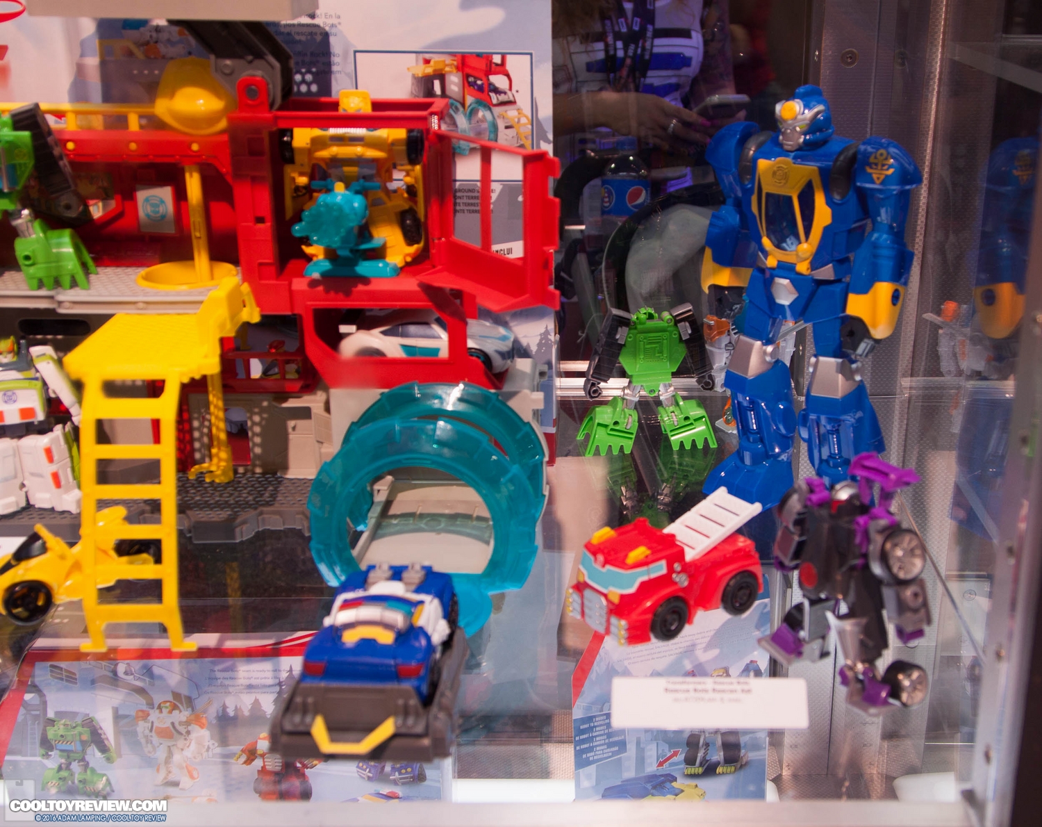 san-diego-comic-con-hasbro-transformers-088.jpg