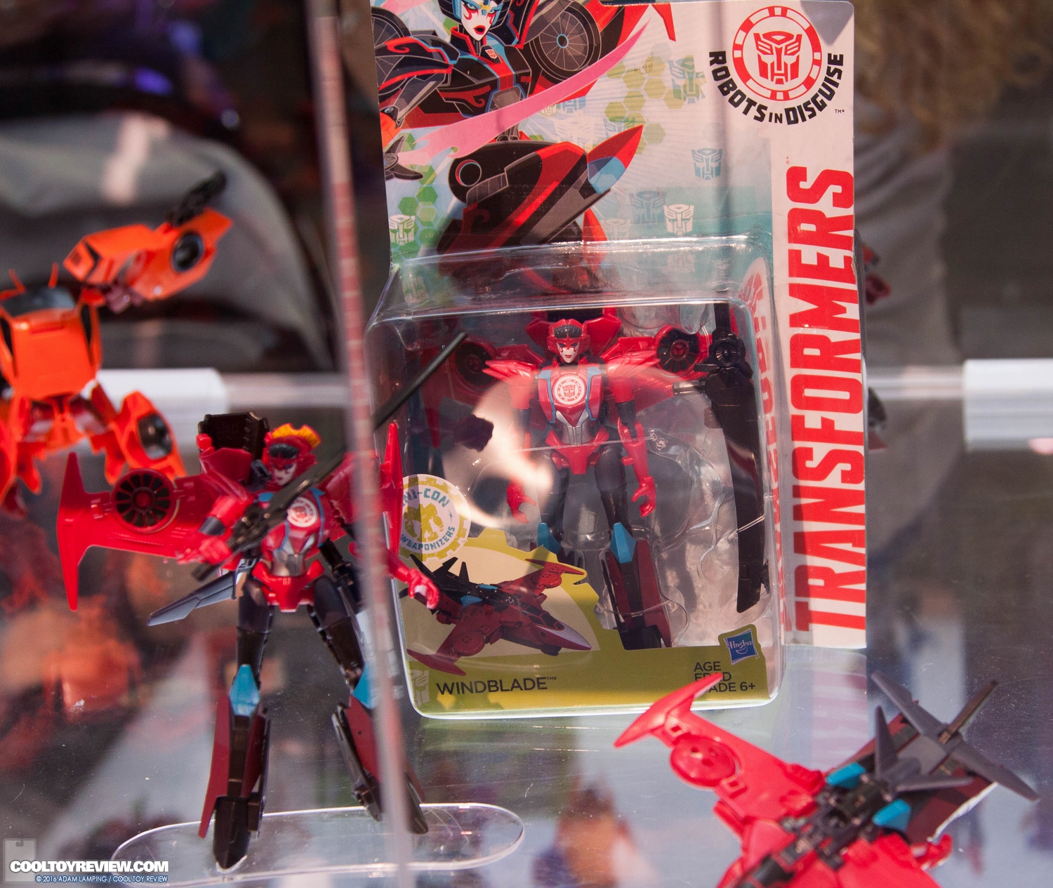 san-diego-comic-con-hasbro-transformers-101.jpg