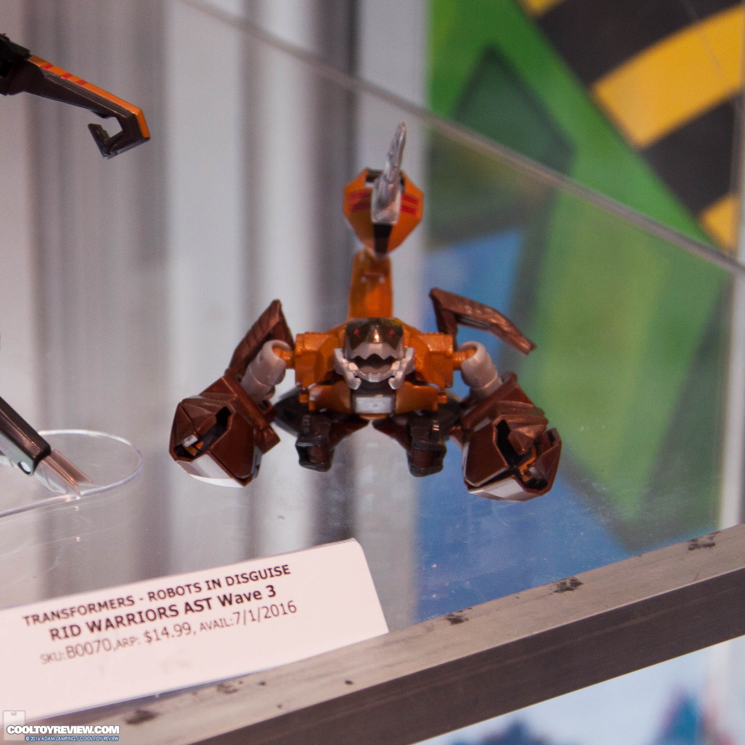 san-diego-comic-con-hasbro-transformers-104.jpg