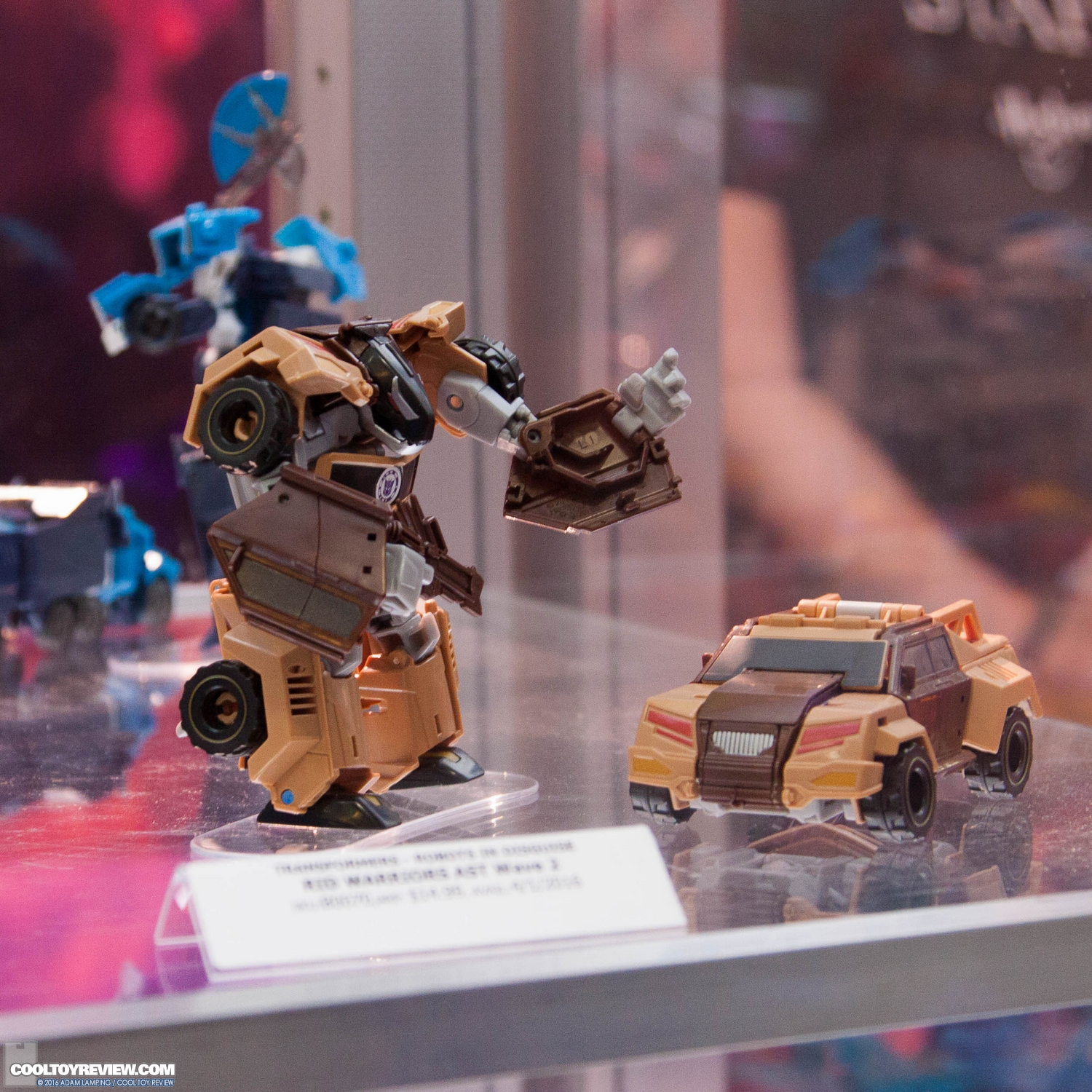 san-diego-comic-con-hasbro-transformers-124.jpg