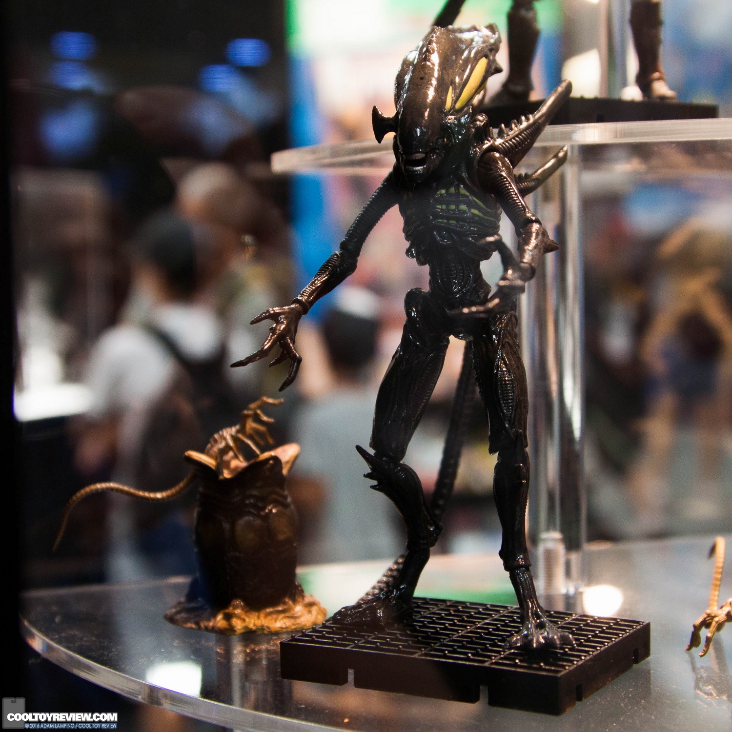 san-diego-comic-con-hiya-toys-booth-017.jpg