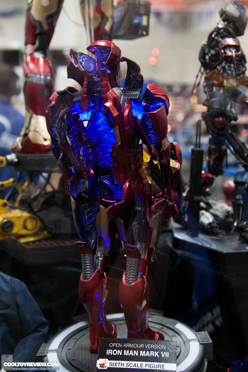 san-diego-comic-con-hot-toys-booth-026.jpg