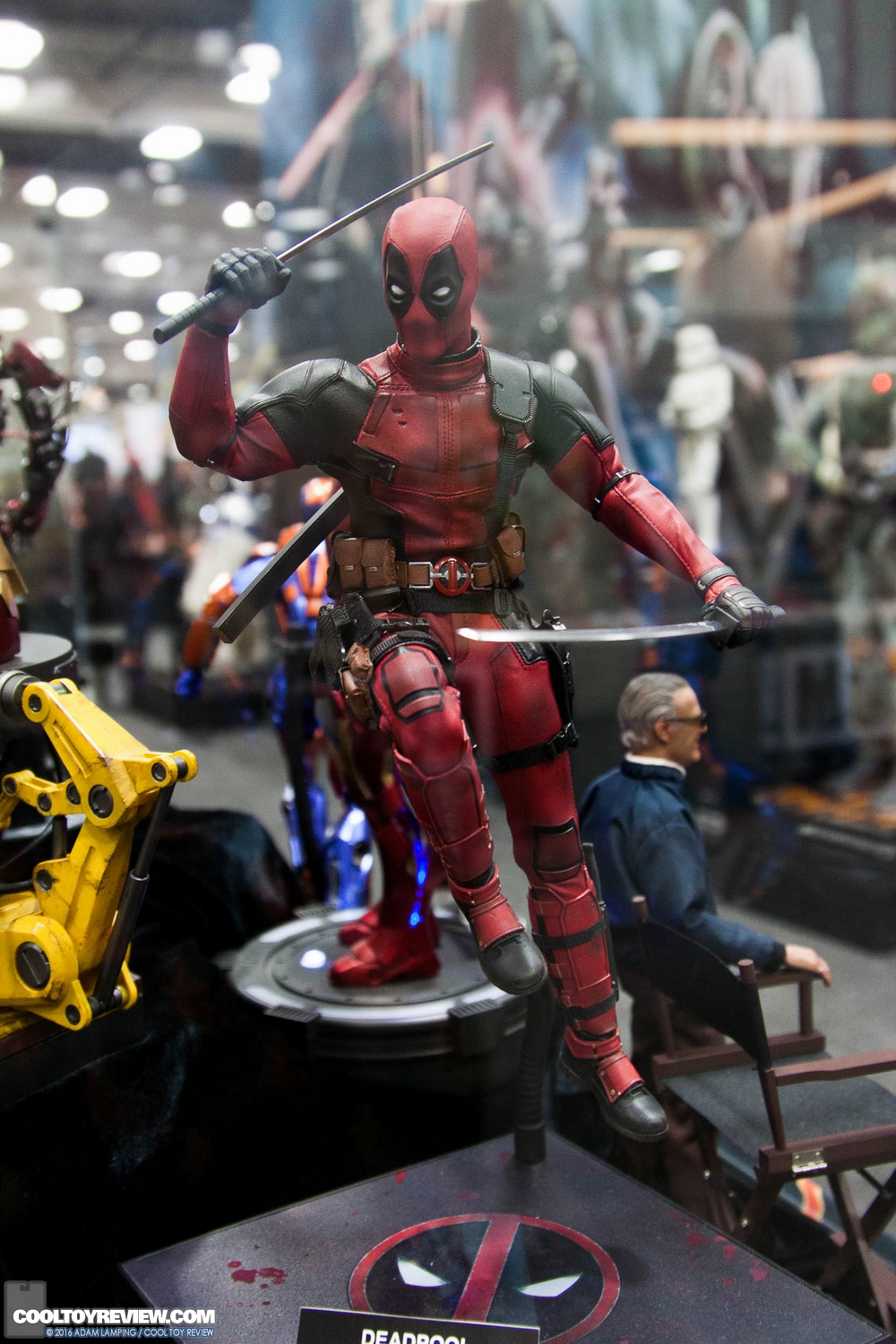 san-diego-comic-con-hot-toys-booth-030.jpg