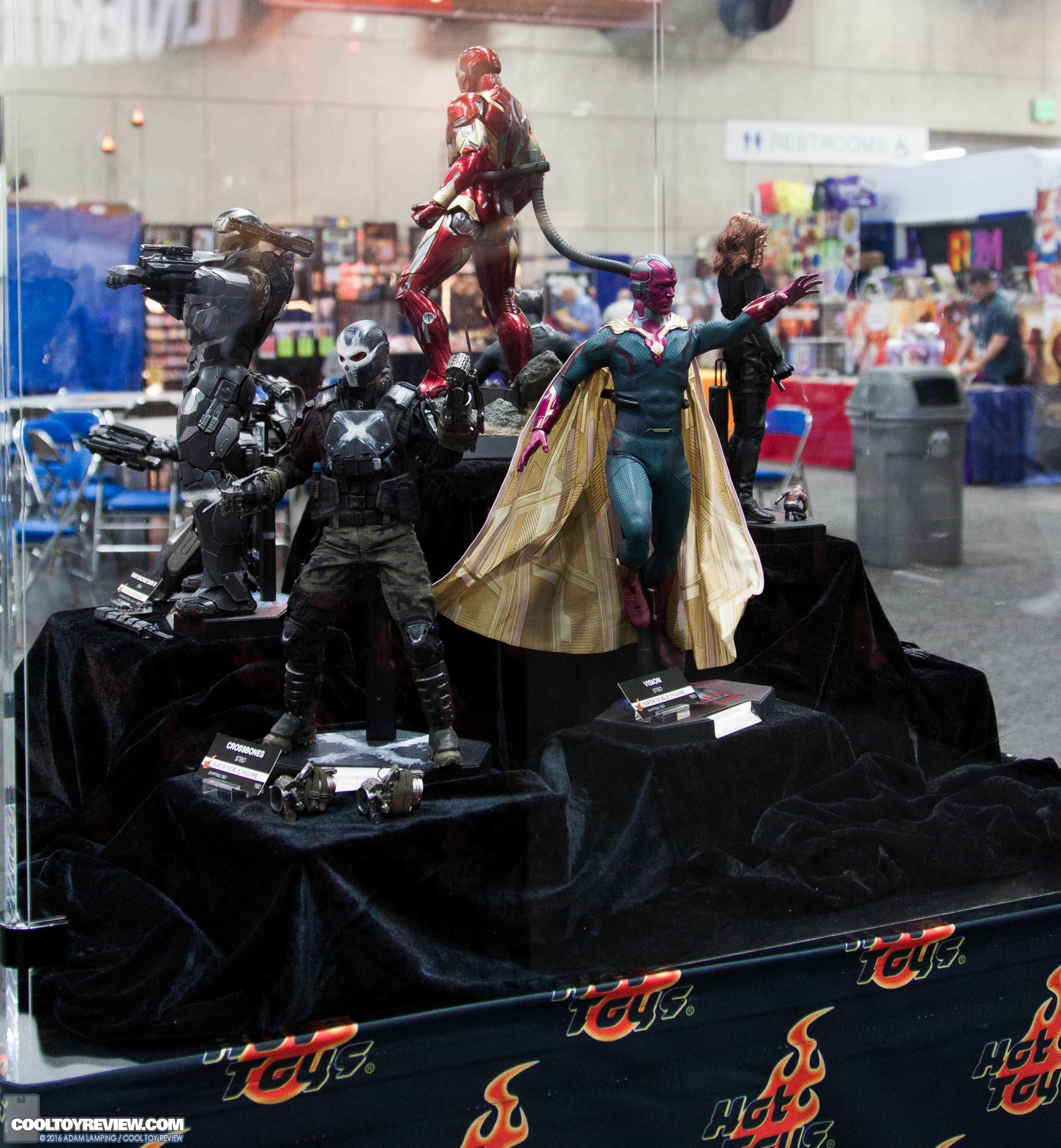 san-diego-comic-con-hot-toys-booth-035.jpg