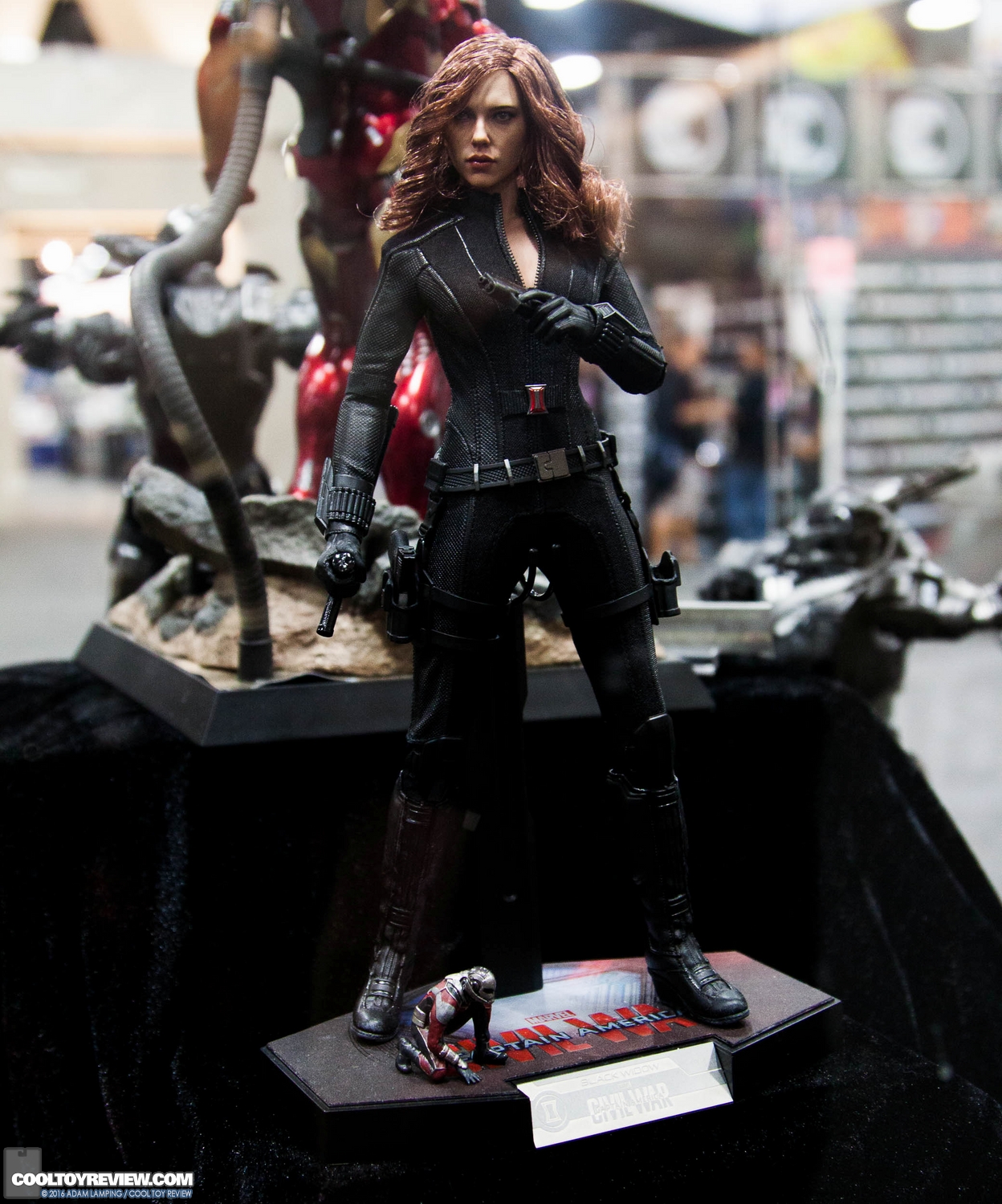 san-diego-comic-con-hot-toys-booth-036.jpg