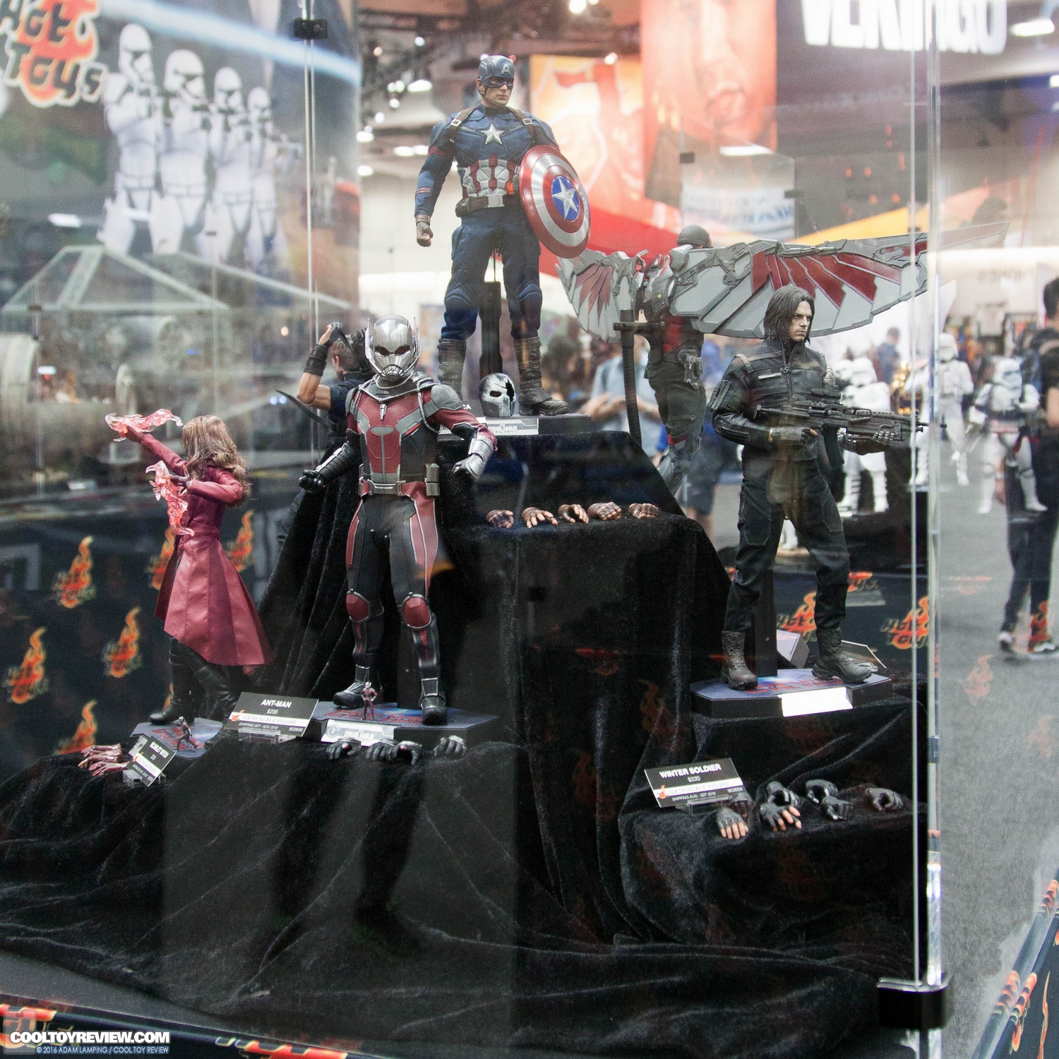 san-diego-comic-con-hot-toys-booth-058.jpg