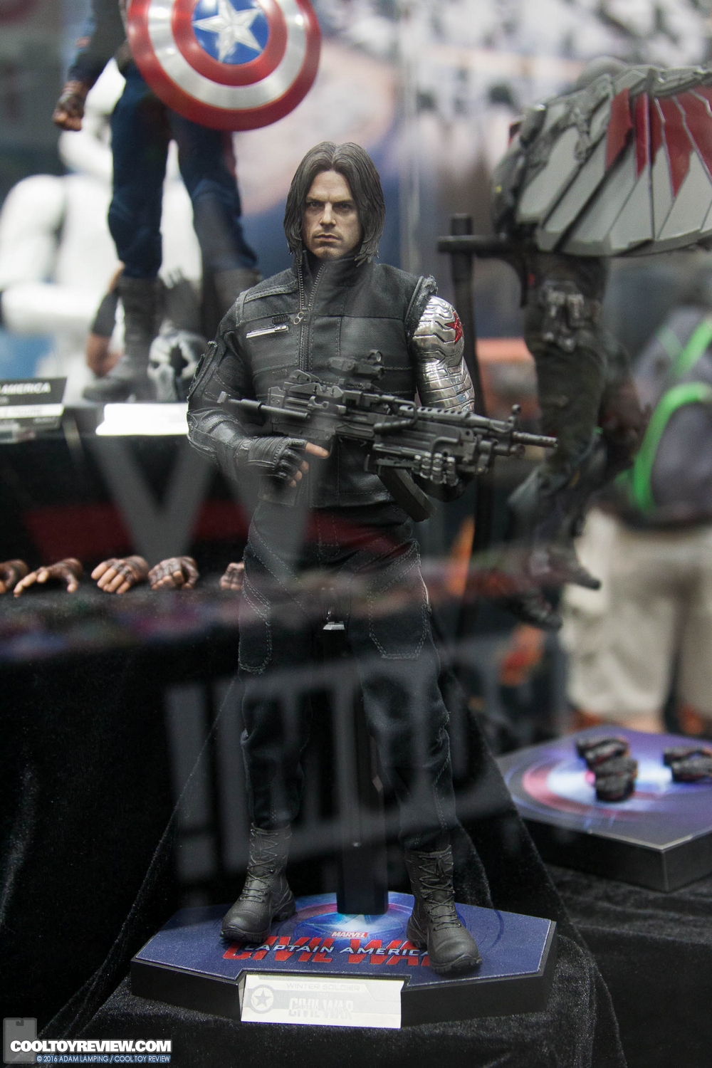 san-diego-comic-con-hot-toys-booth-067.jpg