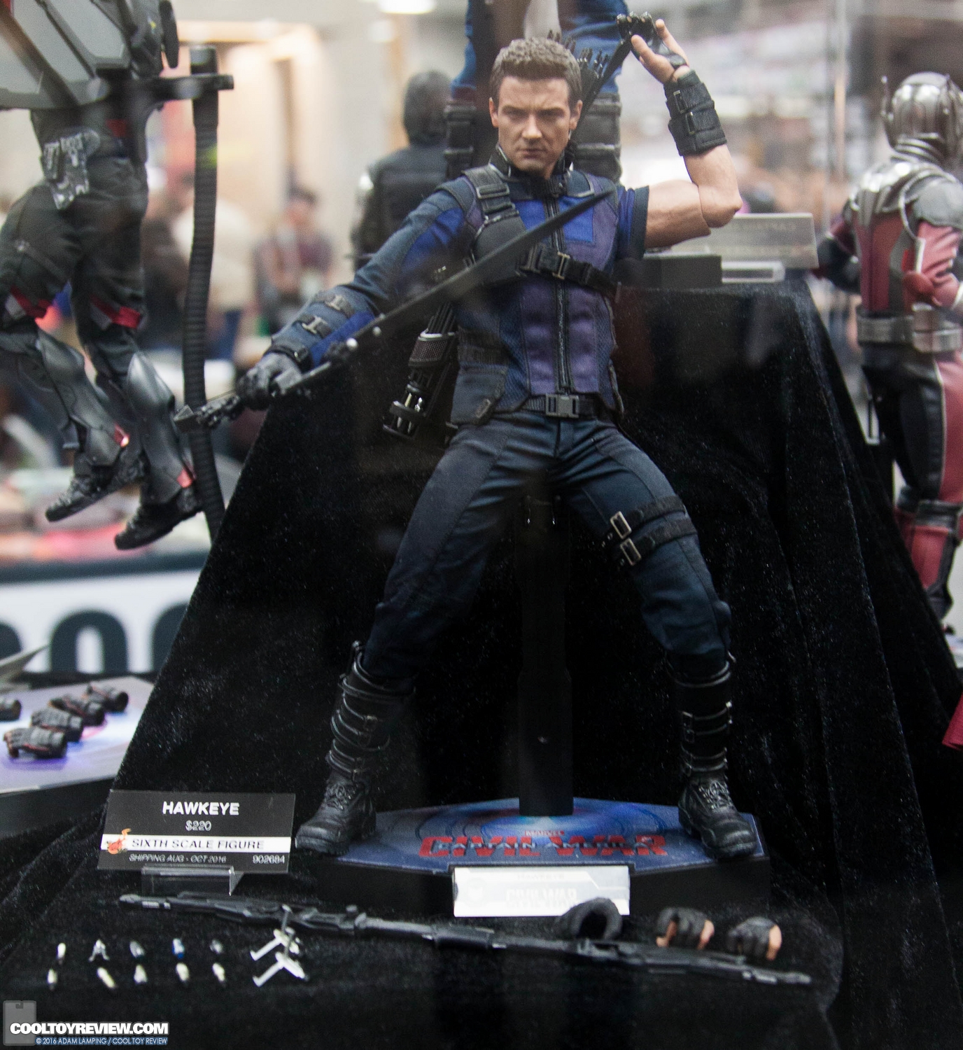 san-diego-comic-con-hot-toys-booth-075.jpg